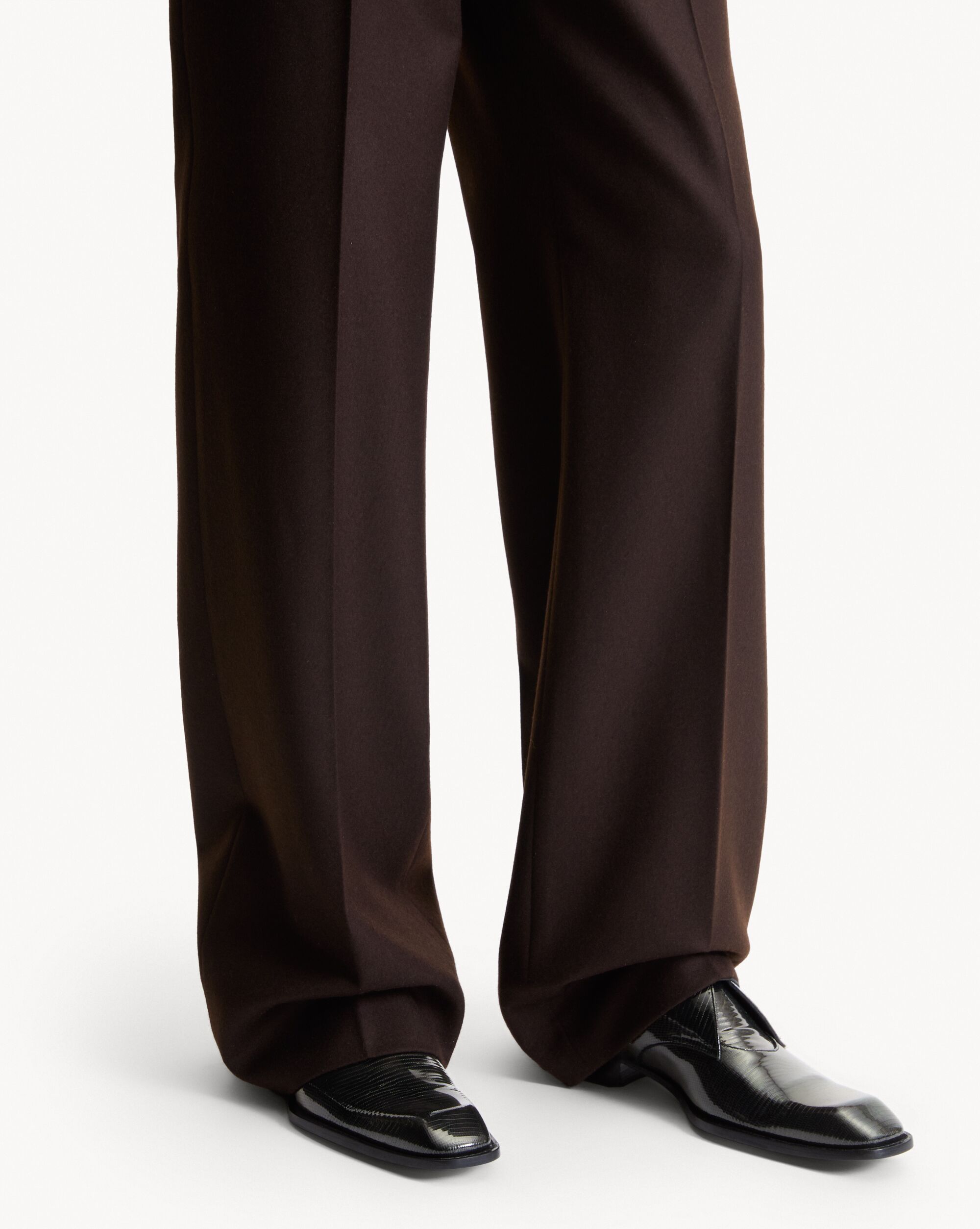 CONNOR derbies in lizard and TPU