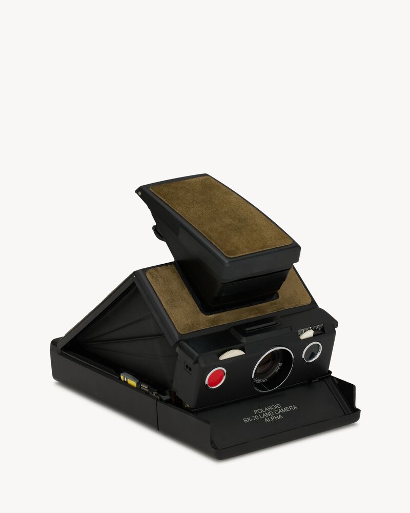POLAROID SX-70 CAMERA