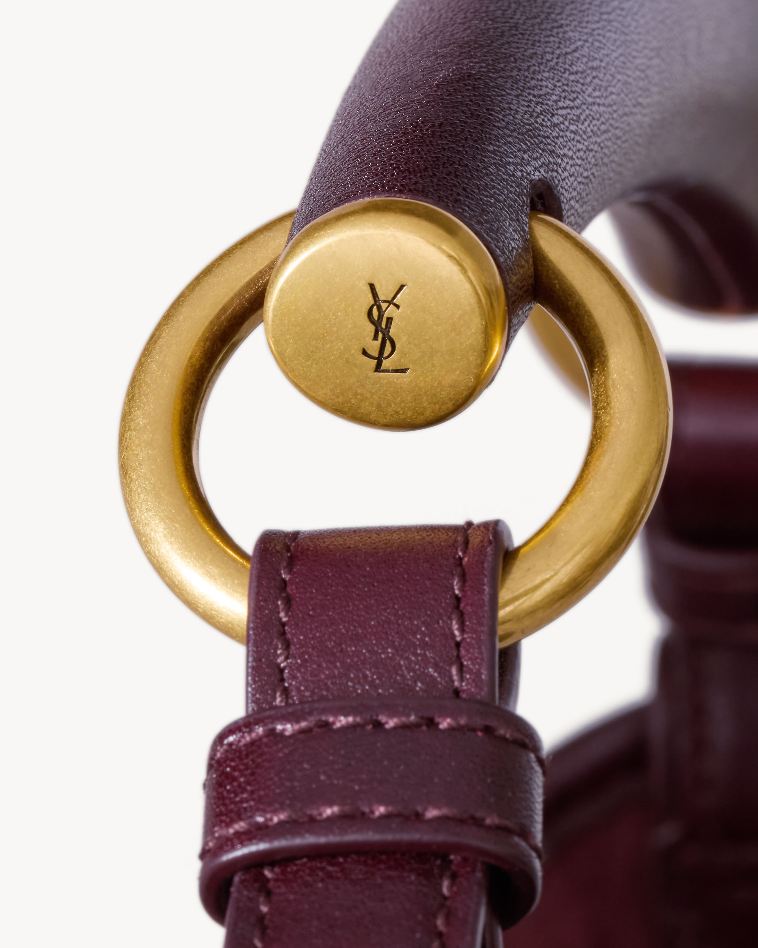 bolsa MOMBASA média em couro