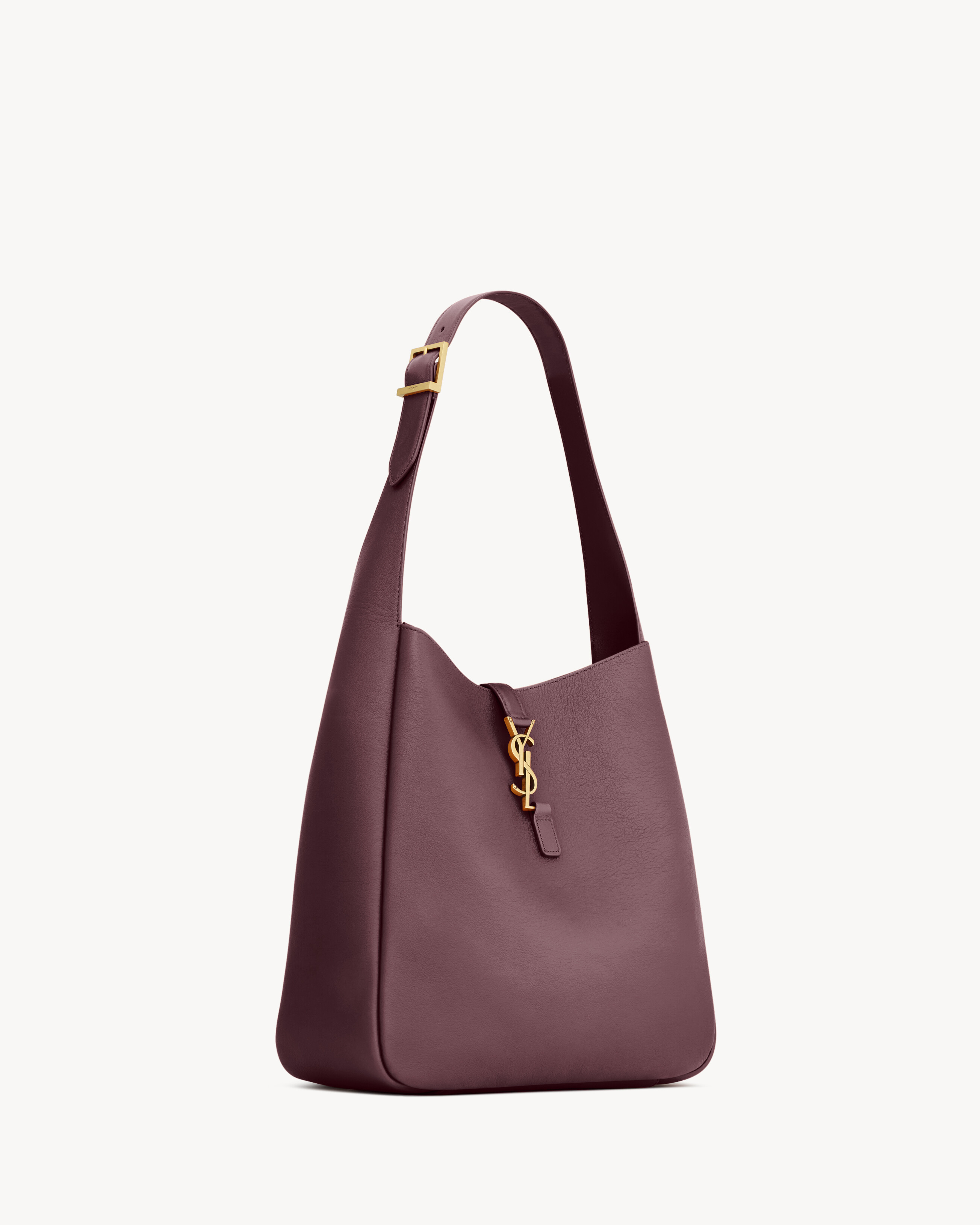 LE 5 À 7 supple large in grained leather