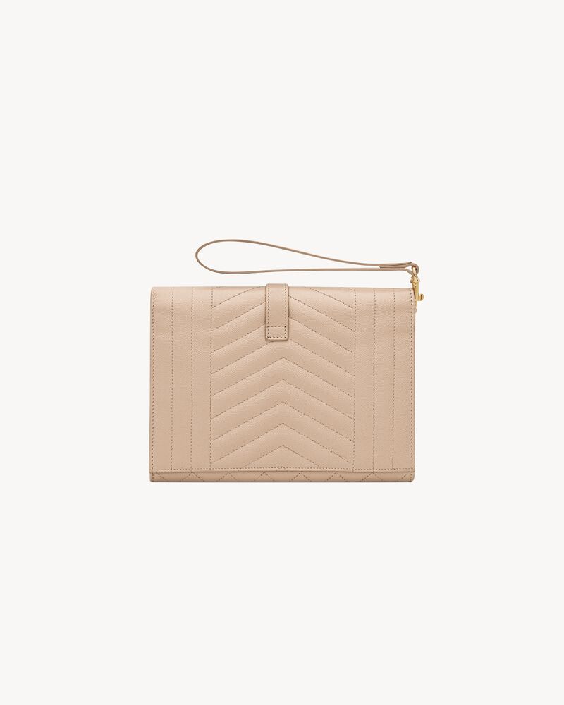 ENVELOPE Bolsa de piel repujada grain de poudre mix matelassé