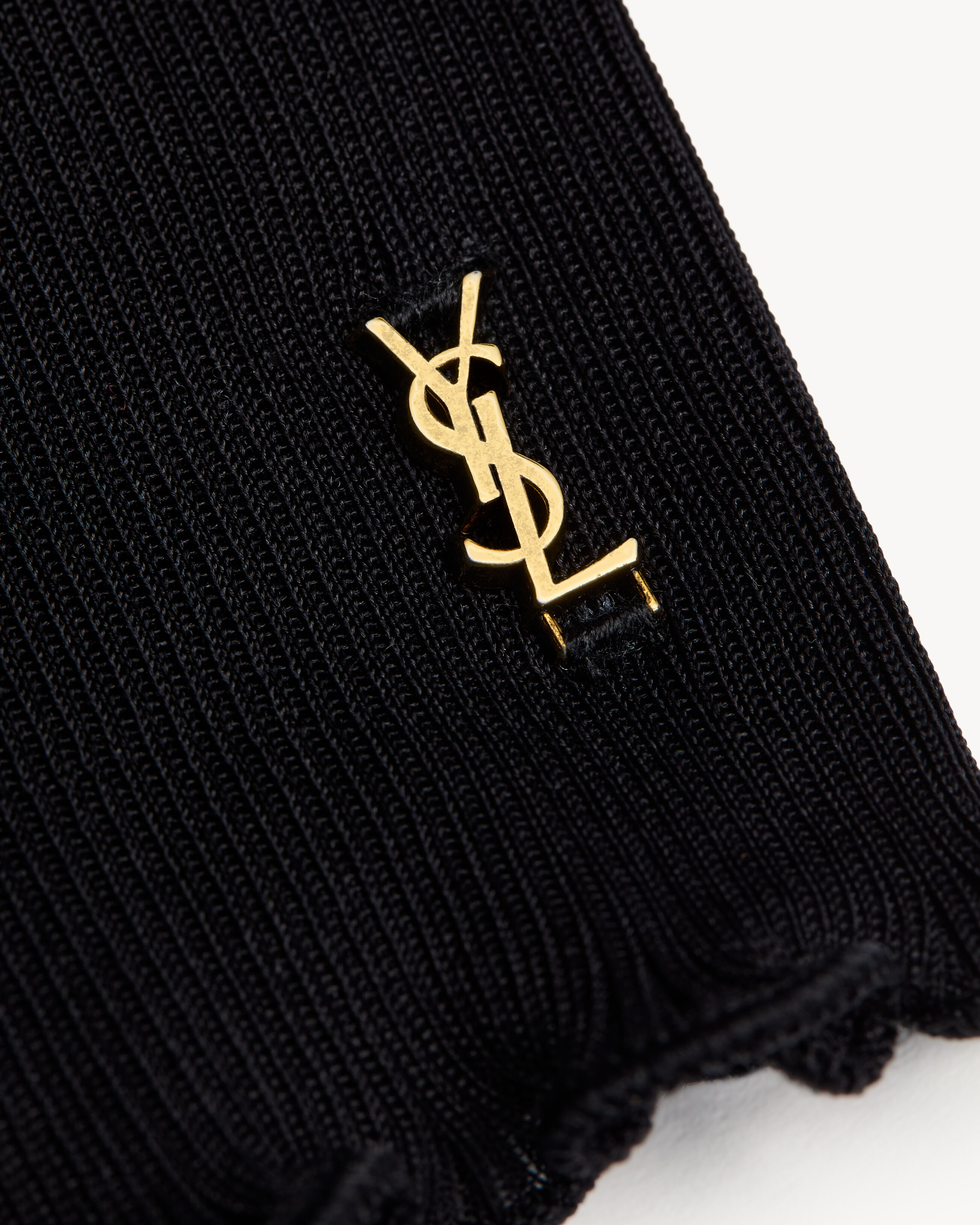 CASSANDRE V-neck top in ribbed silk
