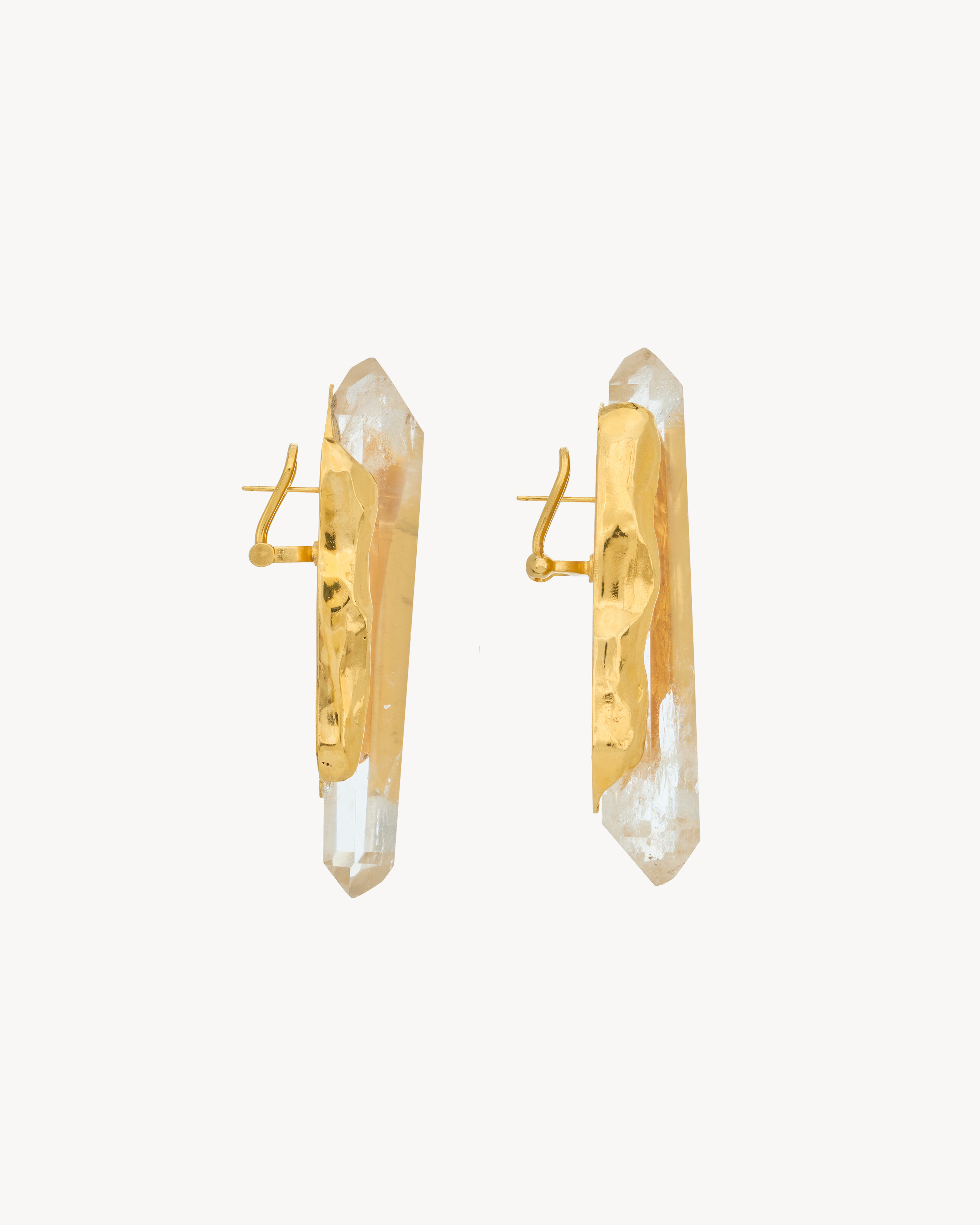 Boucles d’oreilles obélisque en métal et cristal de roche