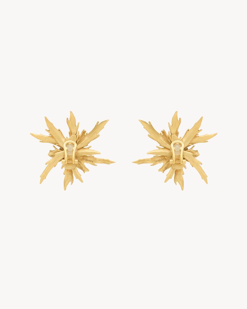 Pendientes en forma de cardo de metal