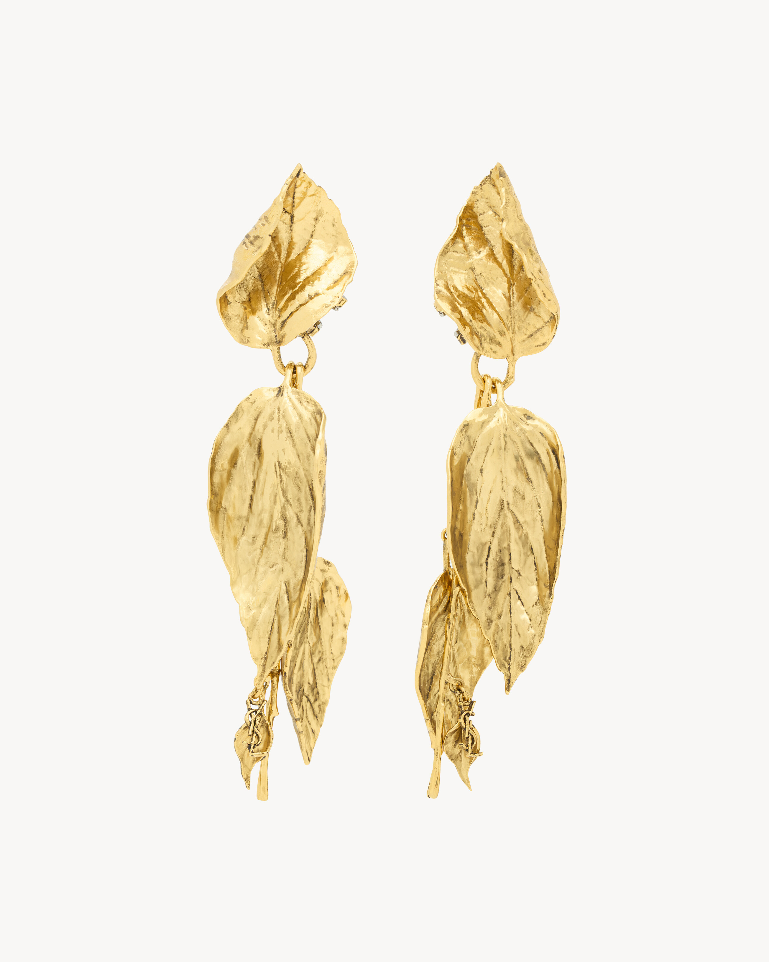 CASSANDRE leaf earrings in metal