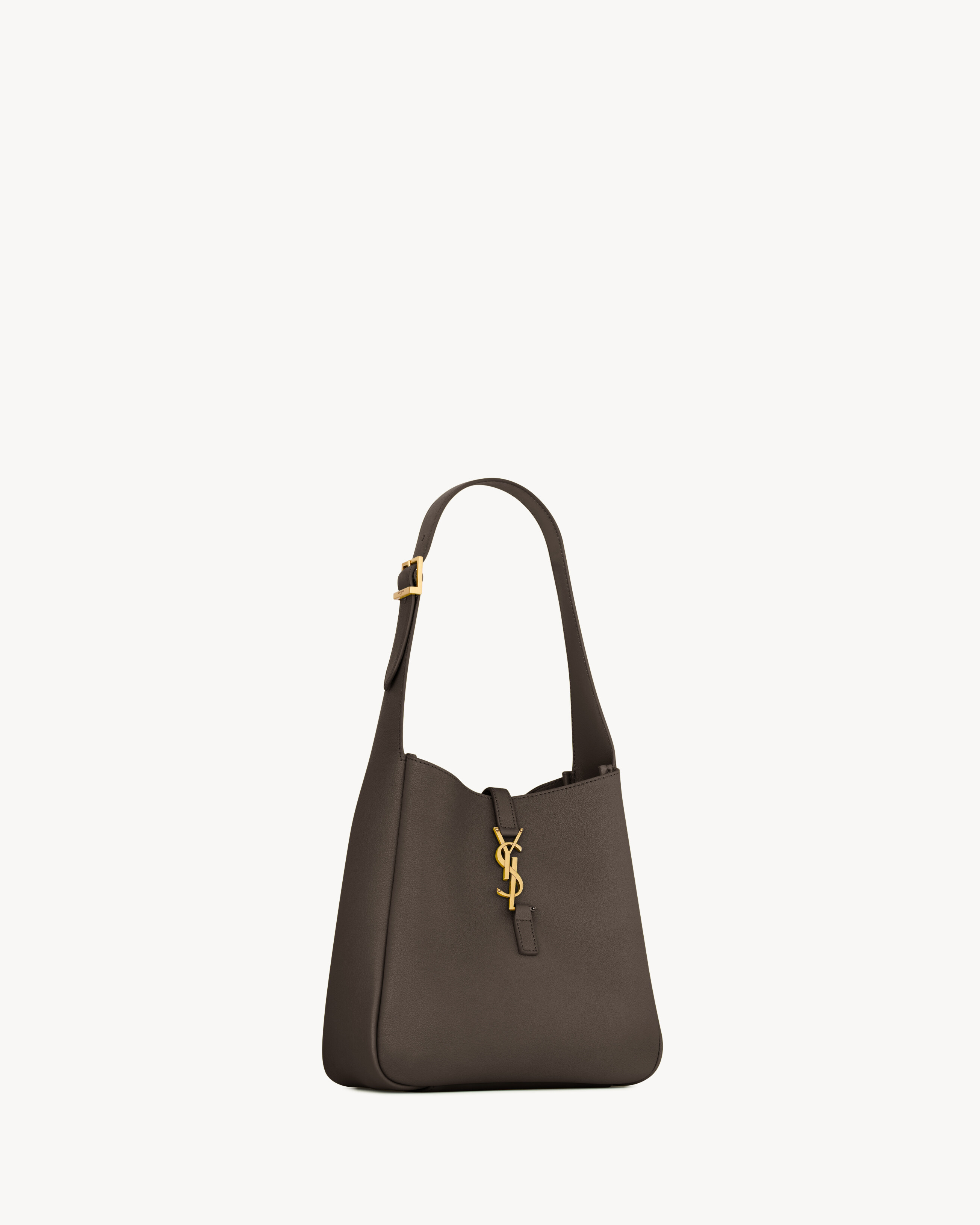 LE 5 À 7 supple small in grained leather