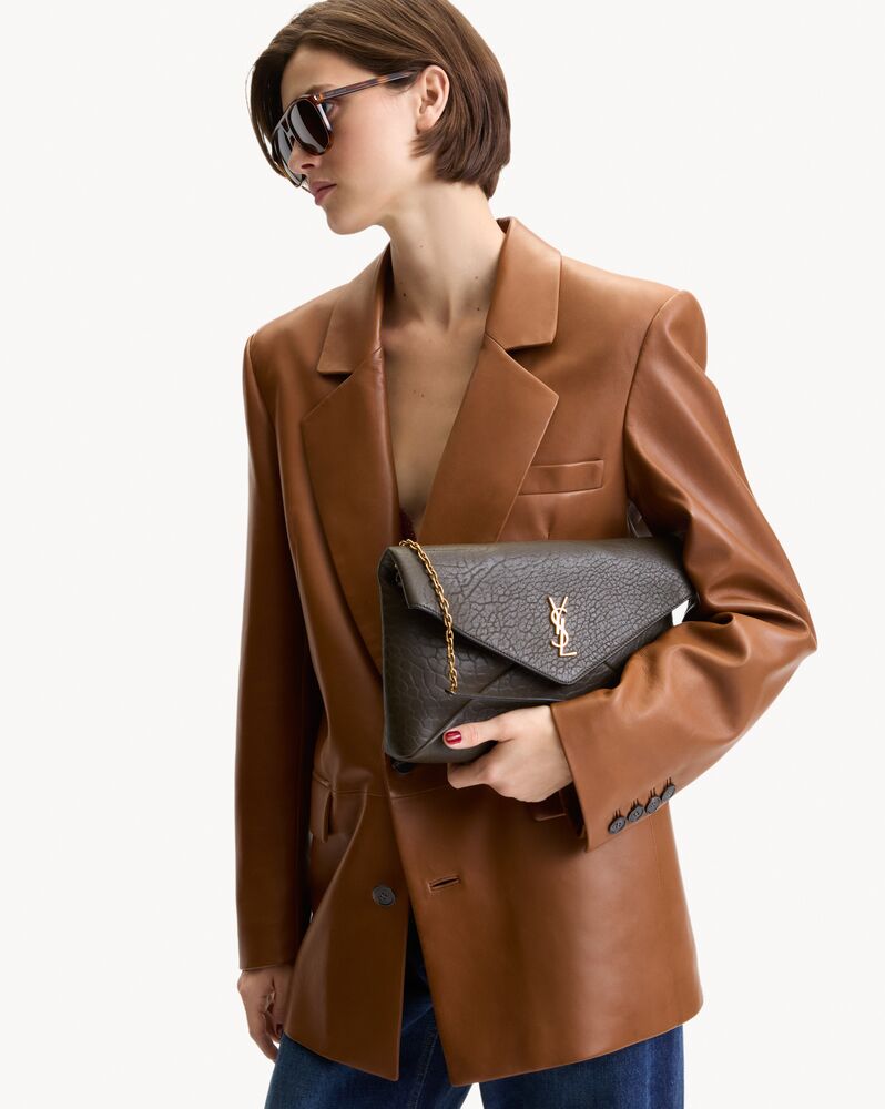 CASSANDRE pouch on chain in lambskin