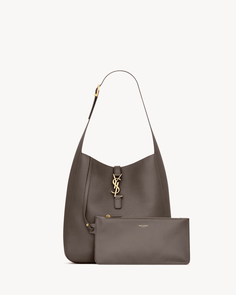 LE 5 À 7 supple large in grained leather