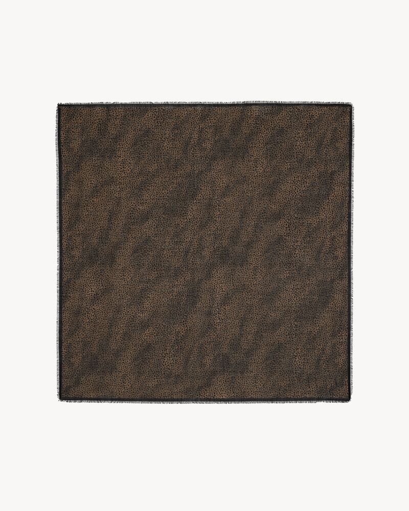 square scarf in leopard wool etamine