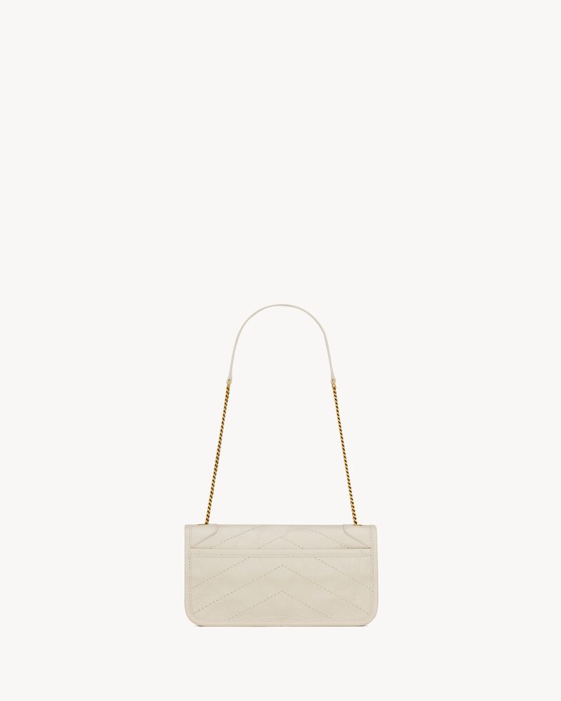 NIKI chain pouch in vintage leather