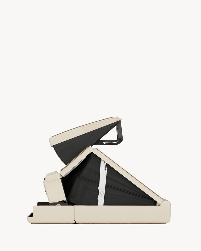 POLAROID SX-70 CAMERA