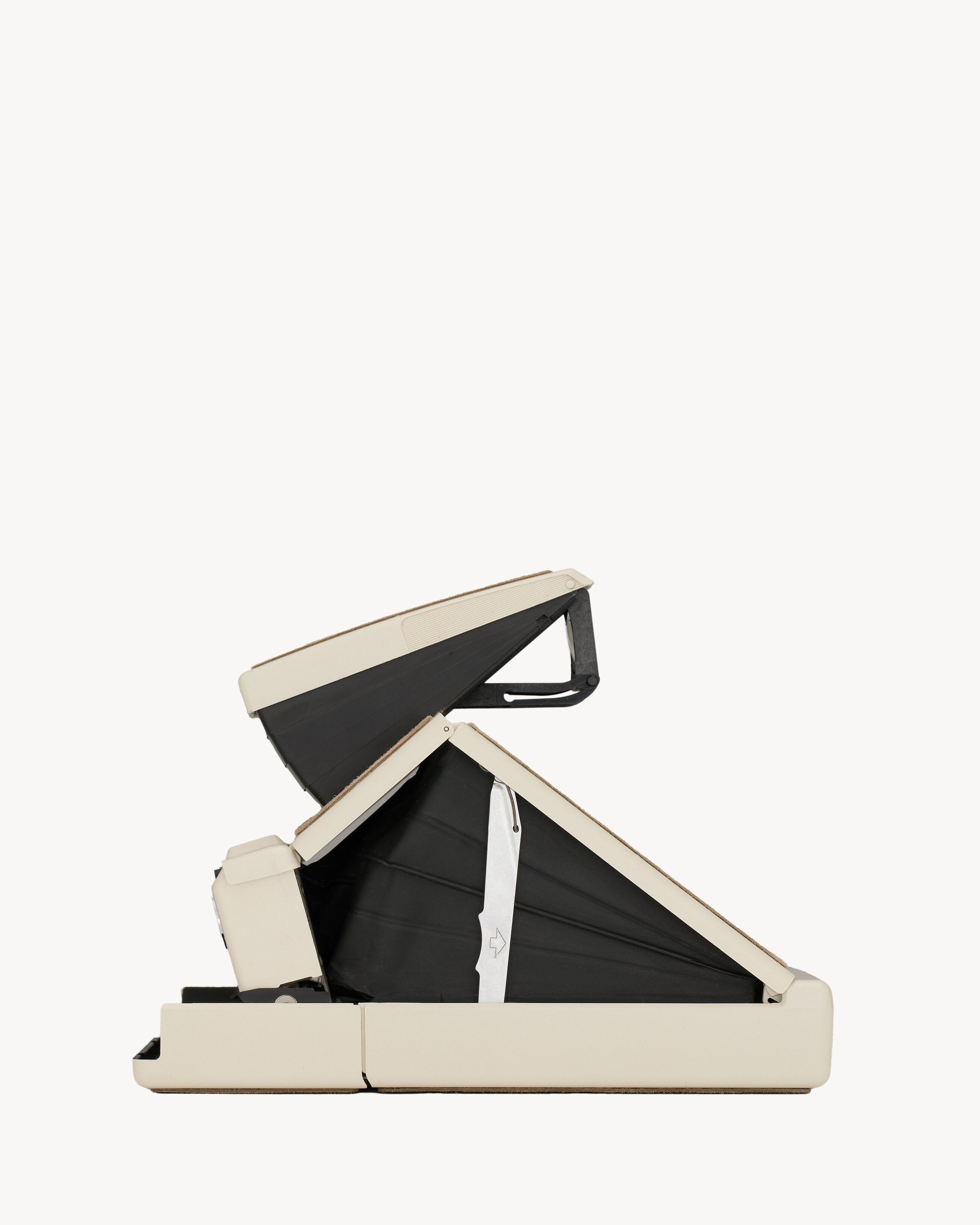 POLAROID SX-70 CAMERA