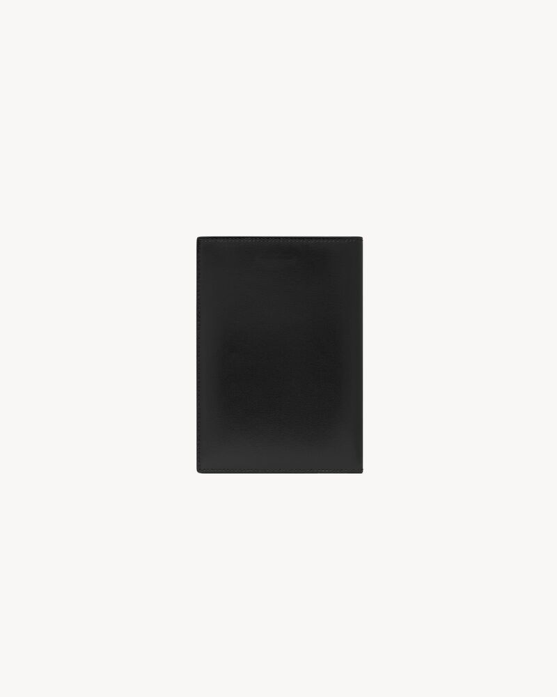 SAINT LAURENT PARIS PASSPORT holder IN LACQUERED LEATHER