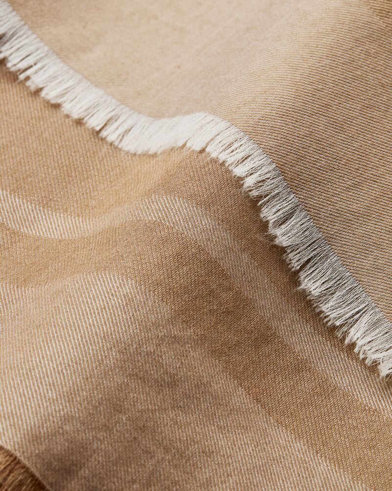 CASSANDRE square scarf in cashmere and silk jacquard