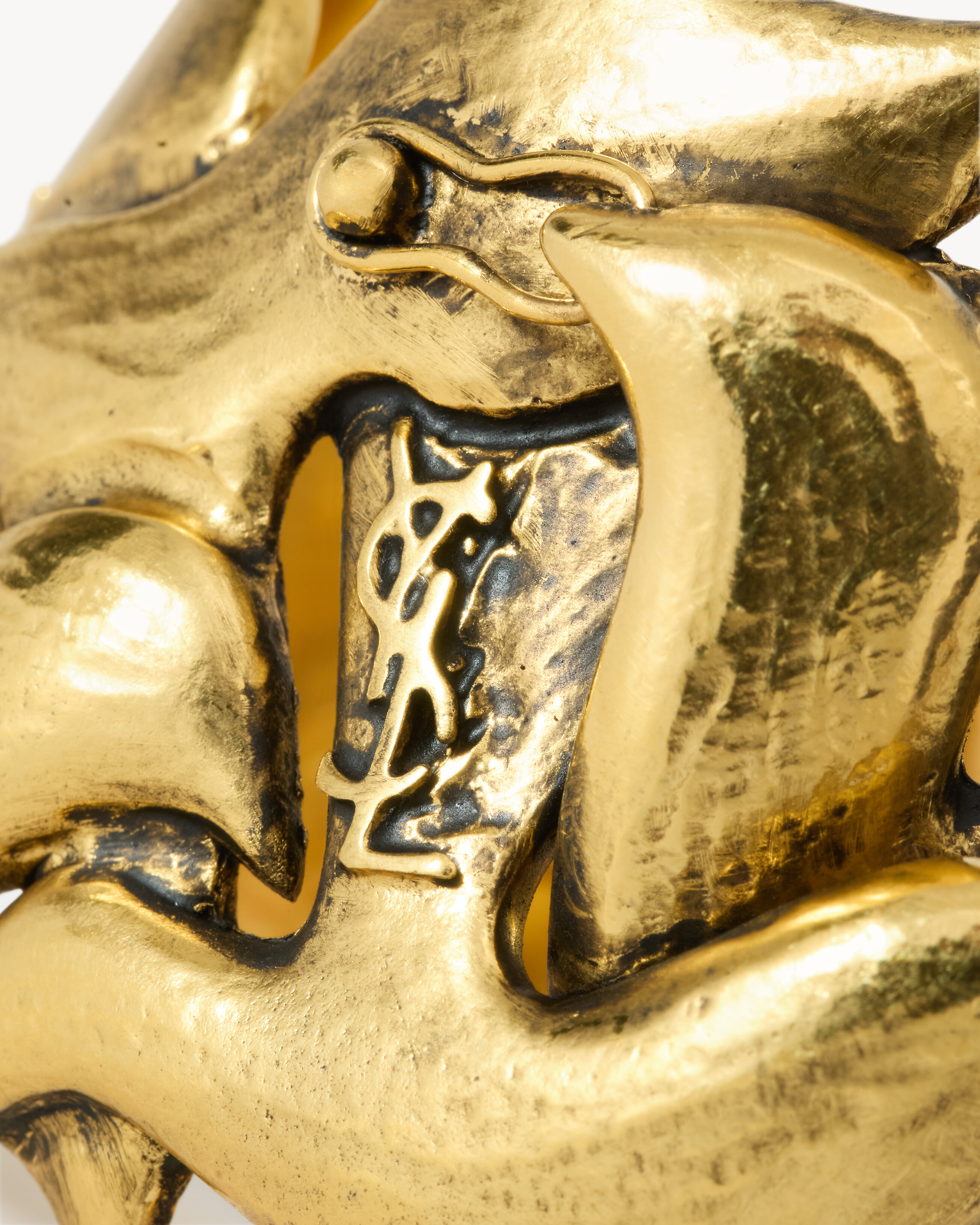 dove cuff in brass