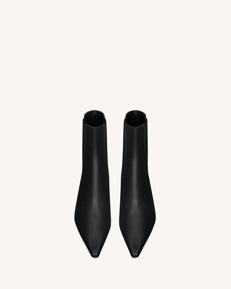 VICTOIRE chelsea boots in smooth leather