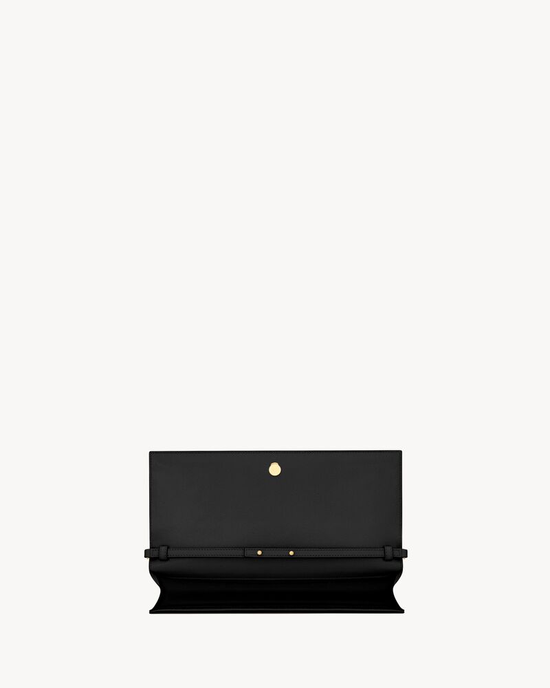 KATE clutch in grain de poudre leather