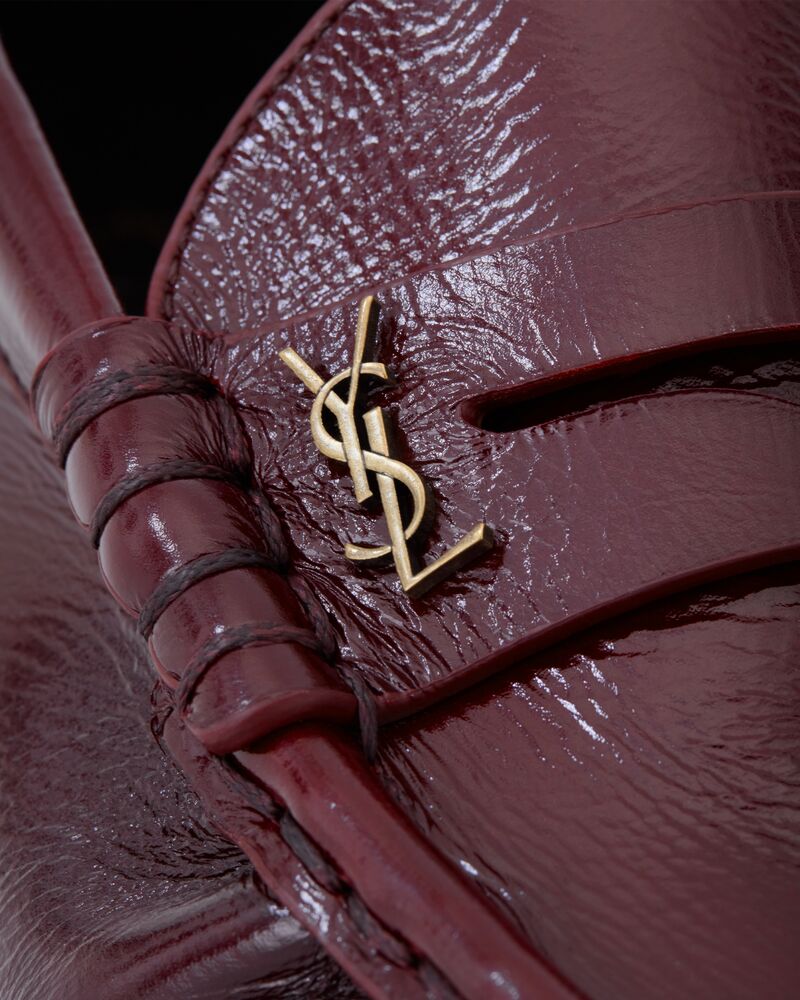 LE LOAFER supple in smooth leather