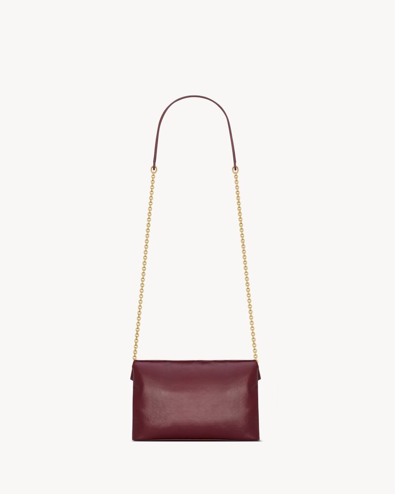 CASSANDRE small chain pouch in shiny leather