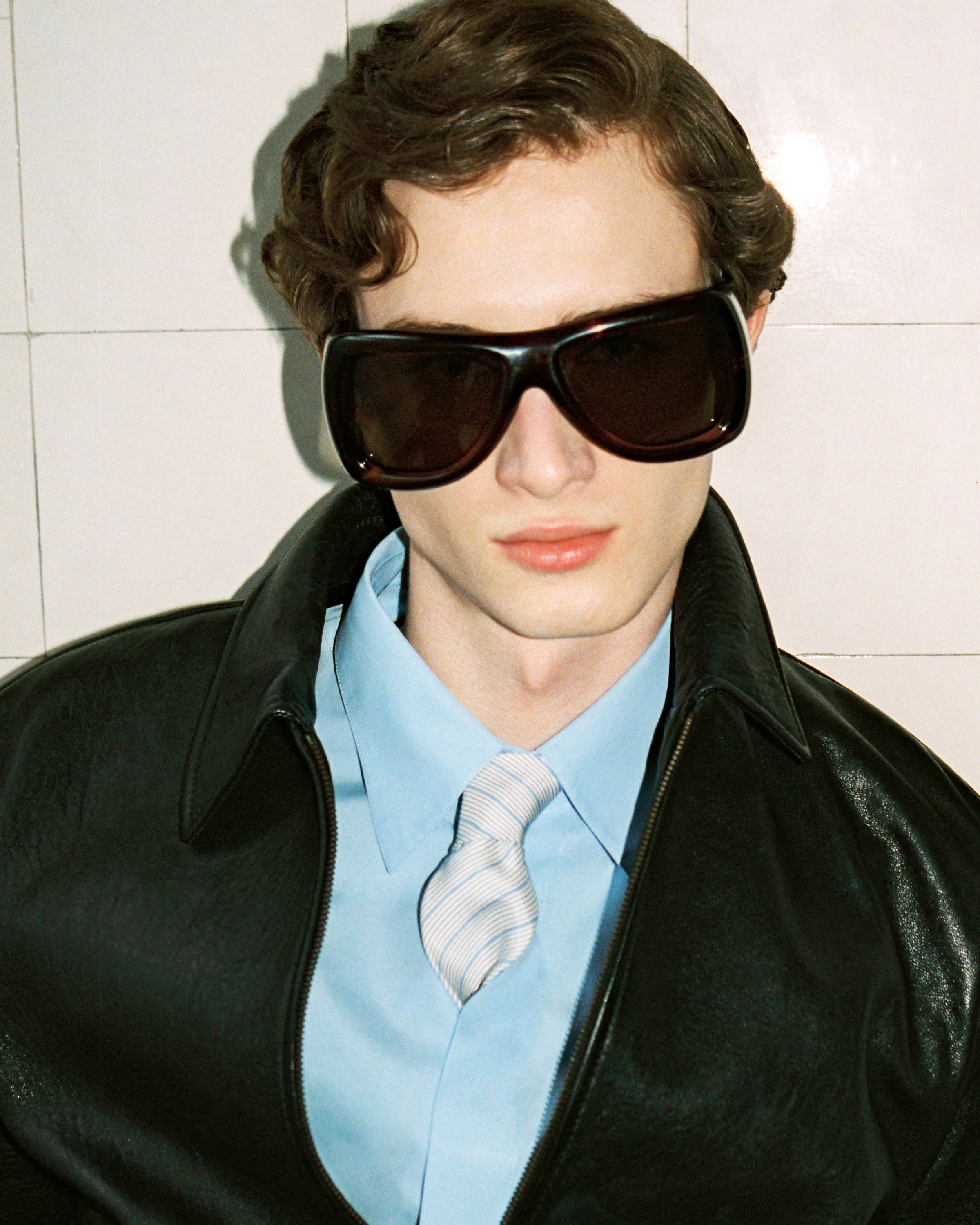 WSummer 26 Campaign SUMMER/SPRING26 > Single 3