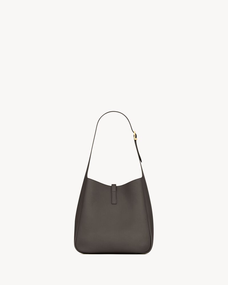 LE 5 À 7 supple small in grained leather