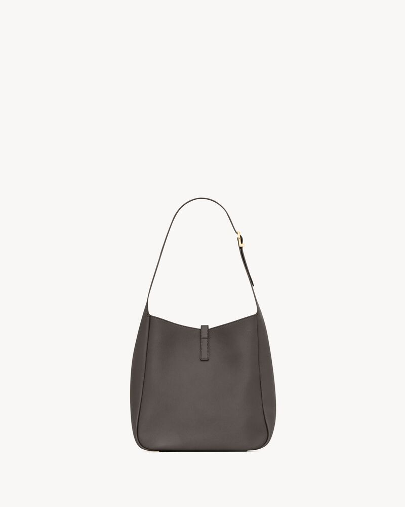 LE 5 À 7 supple small in grained leather