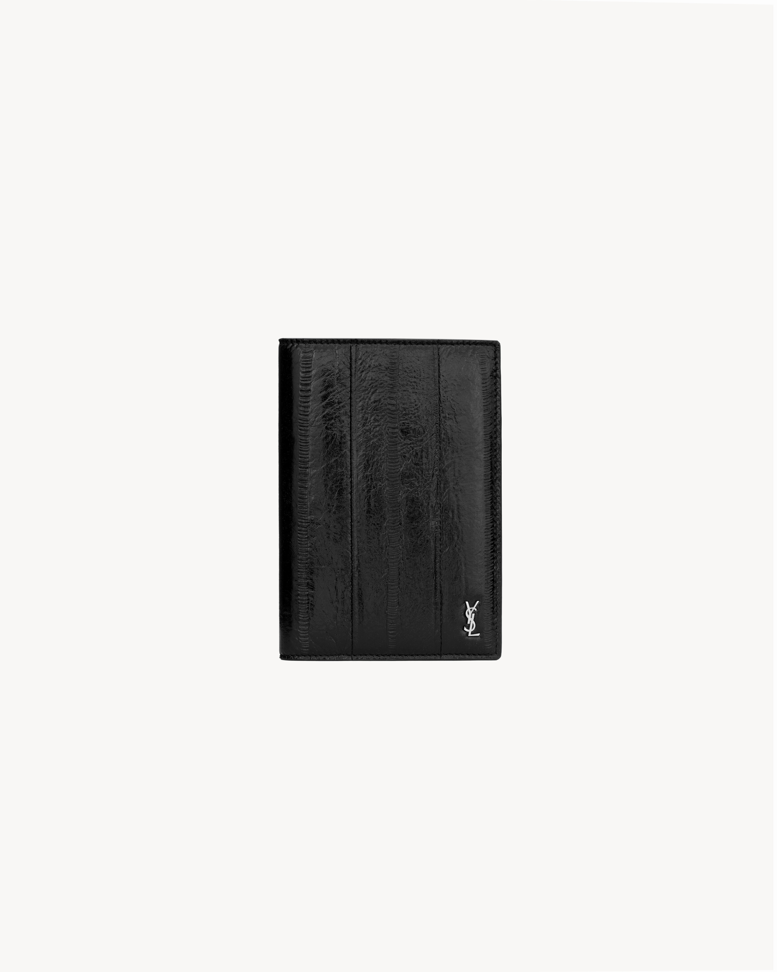 TINY CASSANDRE passport case in eel