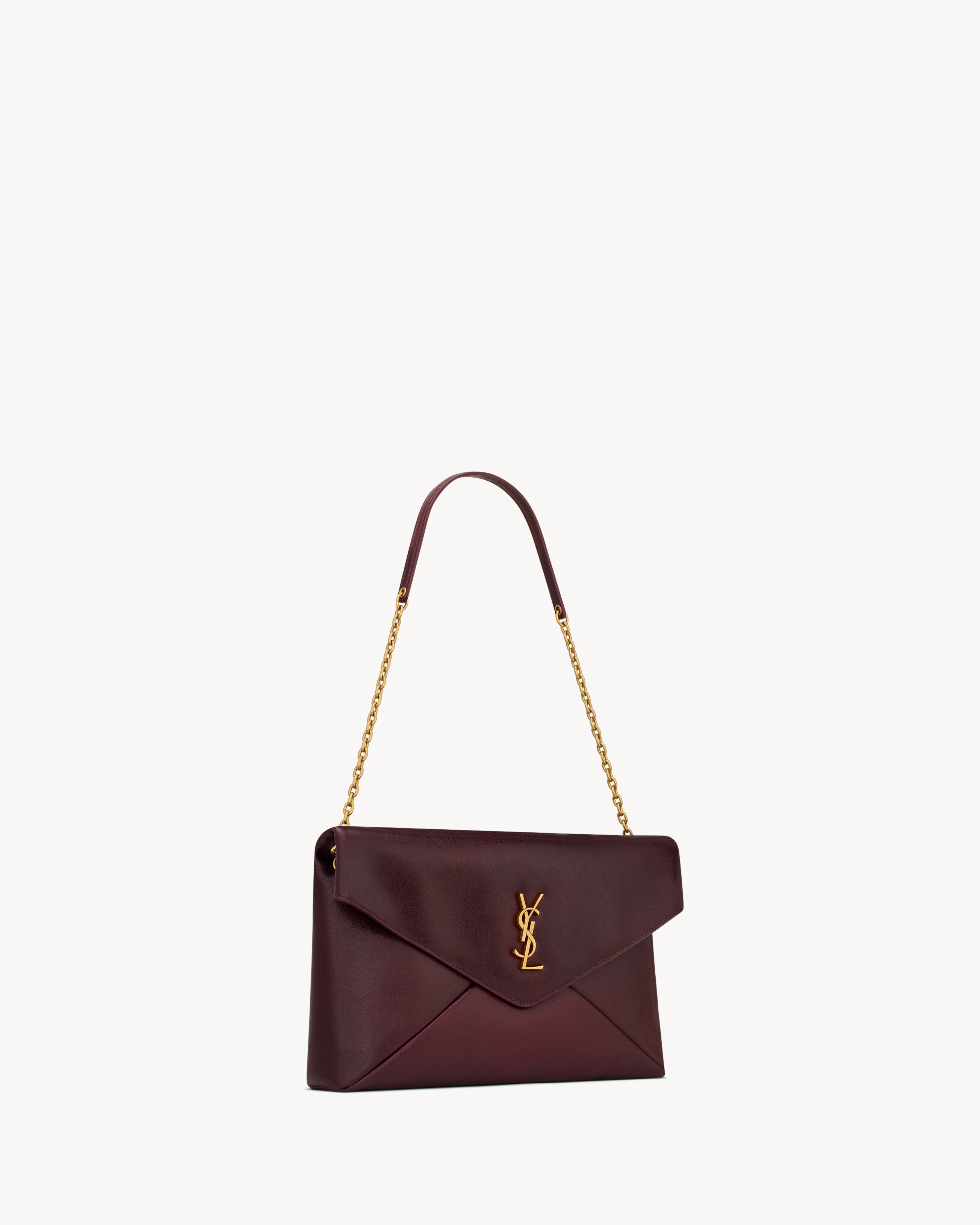 CASSANDRE large pouch on chain in smooth leather