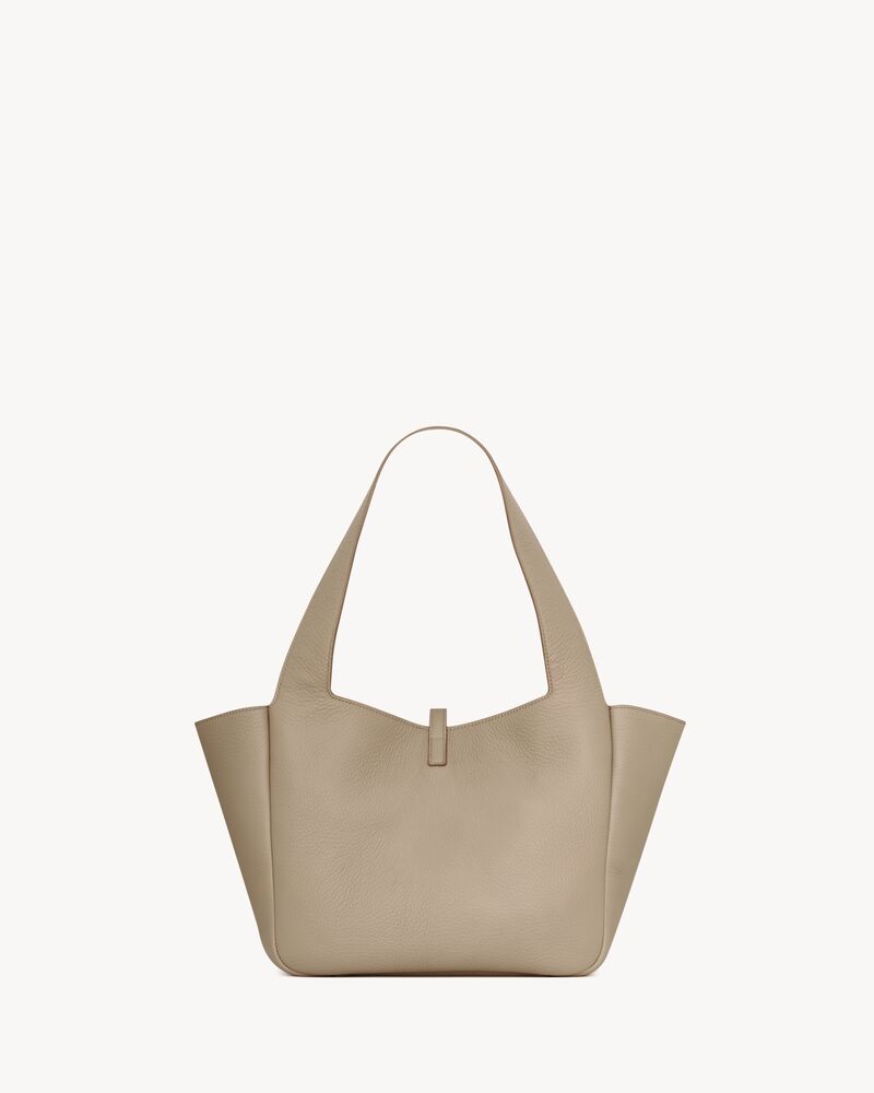 LE 5 À 7 SMALL BEA in grained leather