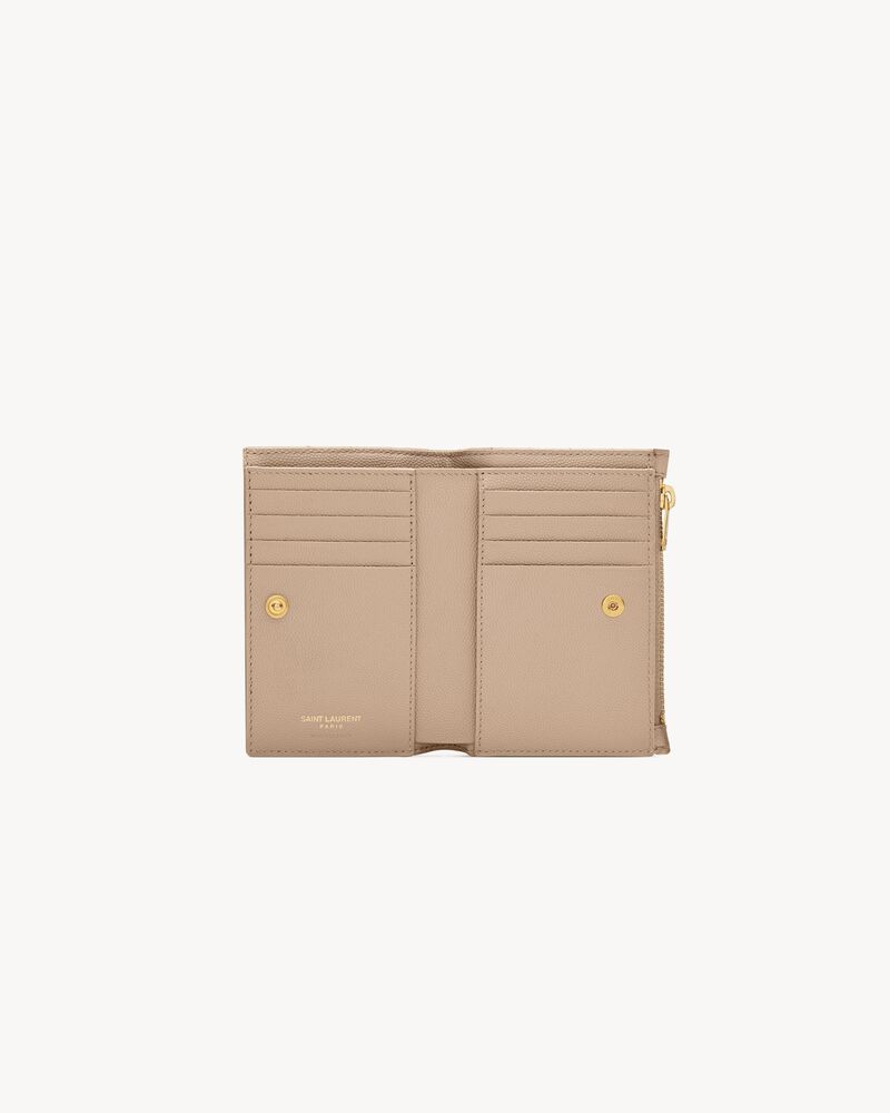 CASSANDRE MATELASSÉ Fragments Cartera con cremallera de piel repujada grain de poudre