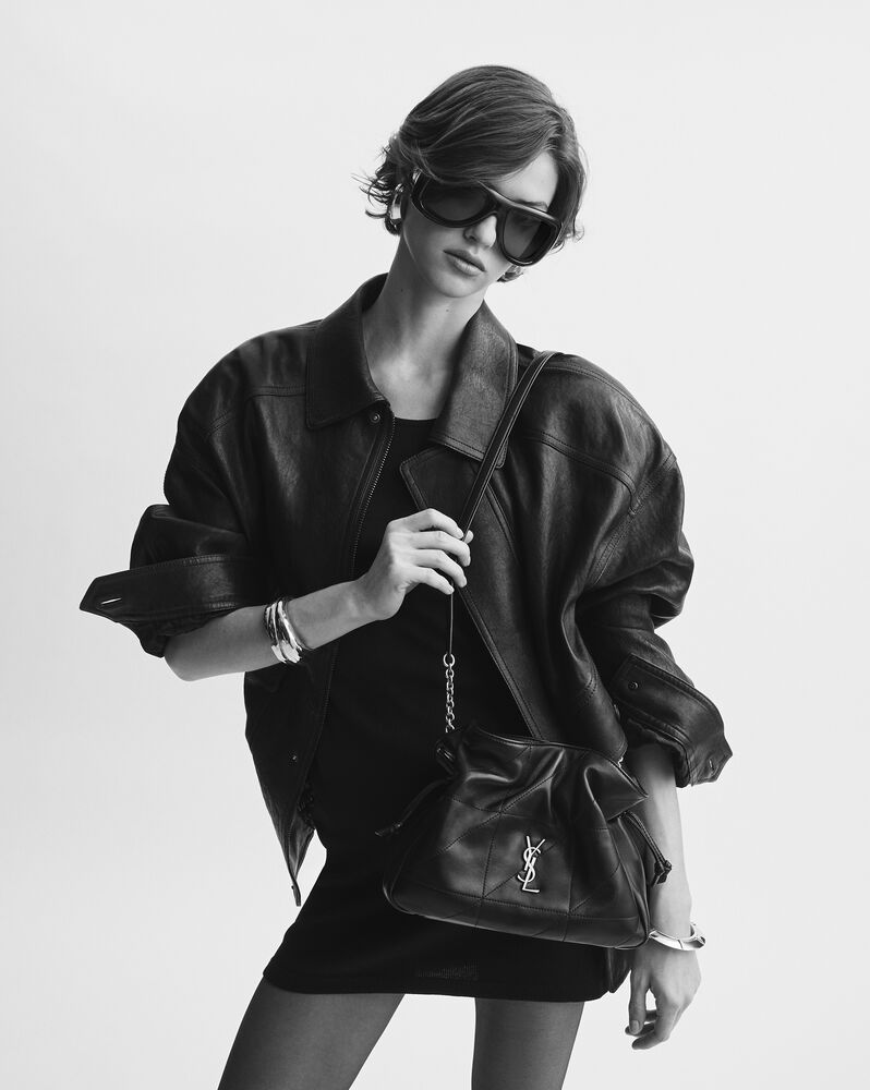 JAMIE shoulder pouch in suede