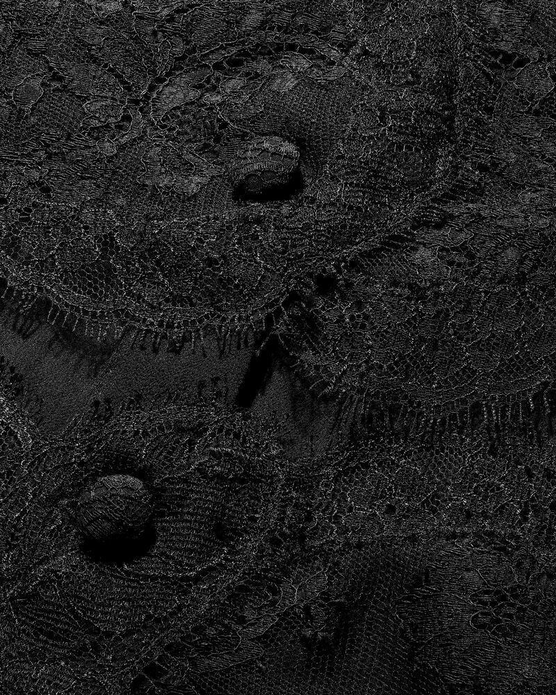 lavallière-cuff mini dress in silk lace