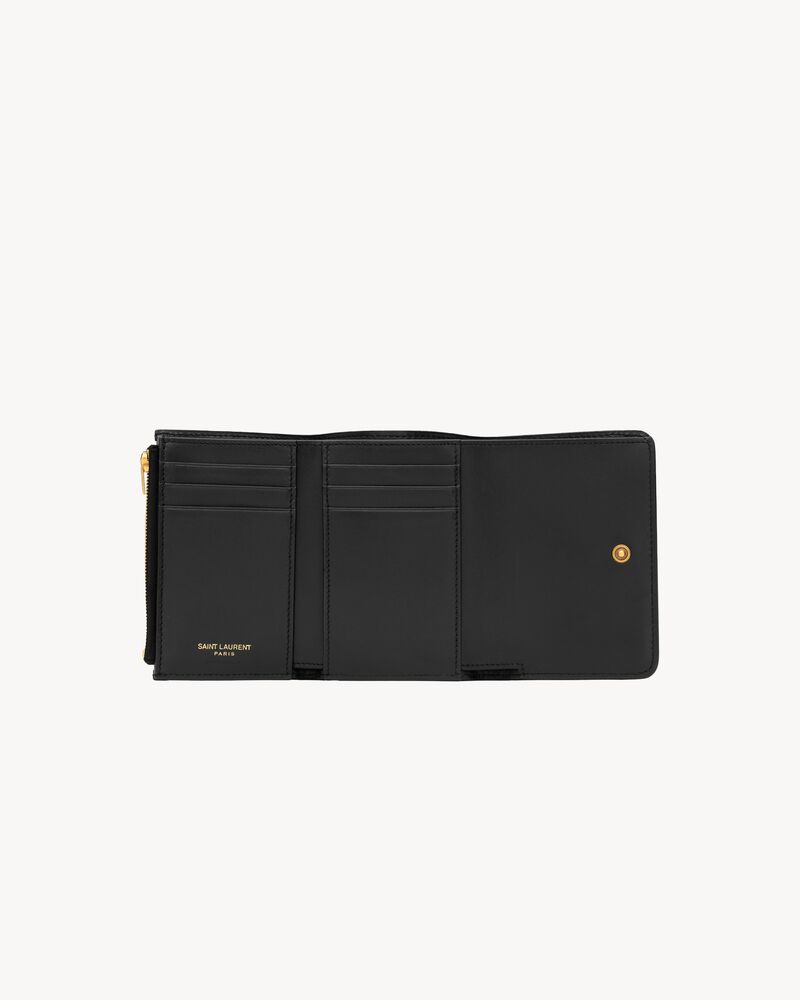 NIKI slim tri-fold wallet in vintage leather
