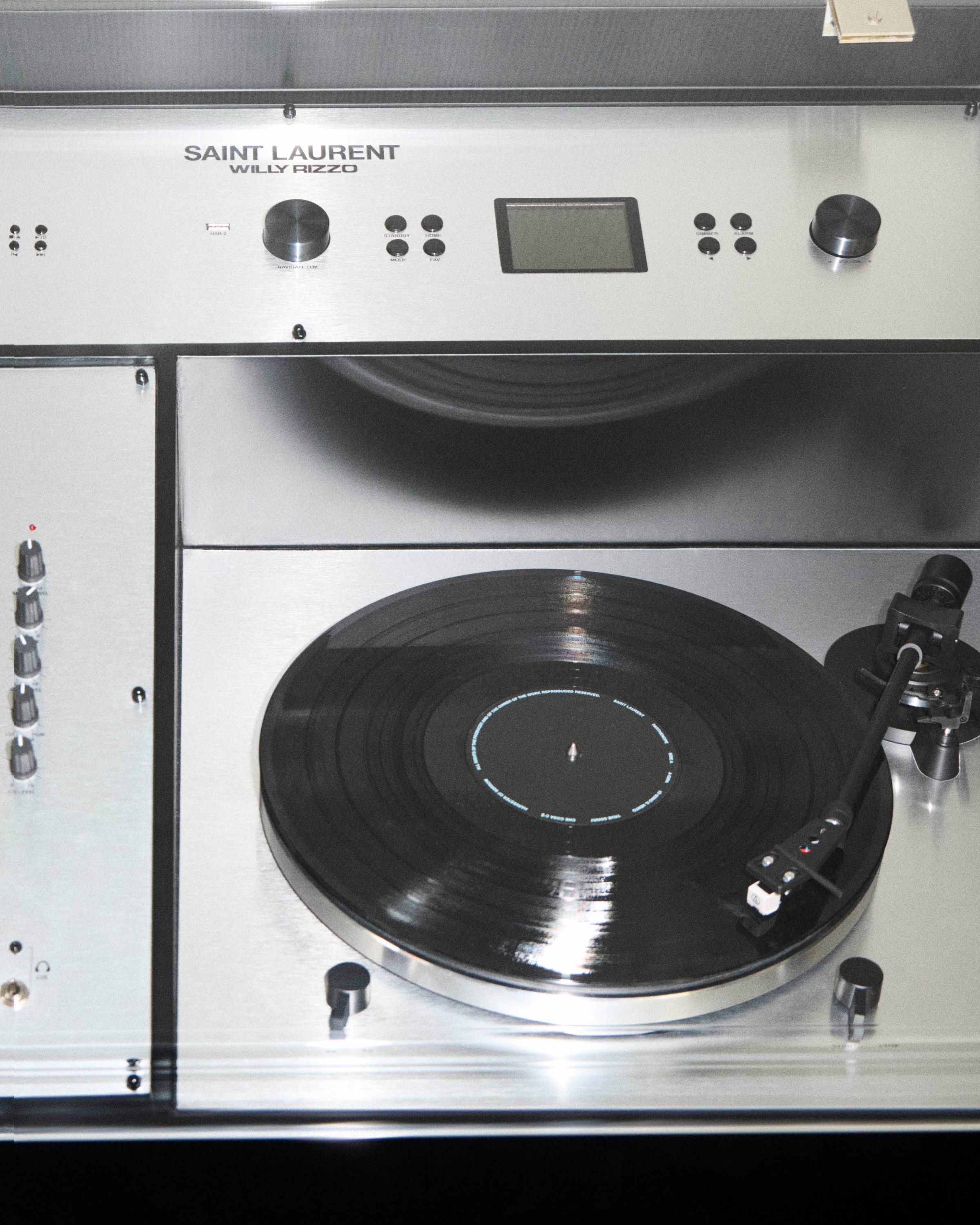 Rive Droite > Gifting Campaign > Double 1 > Visual > Image