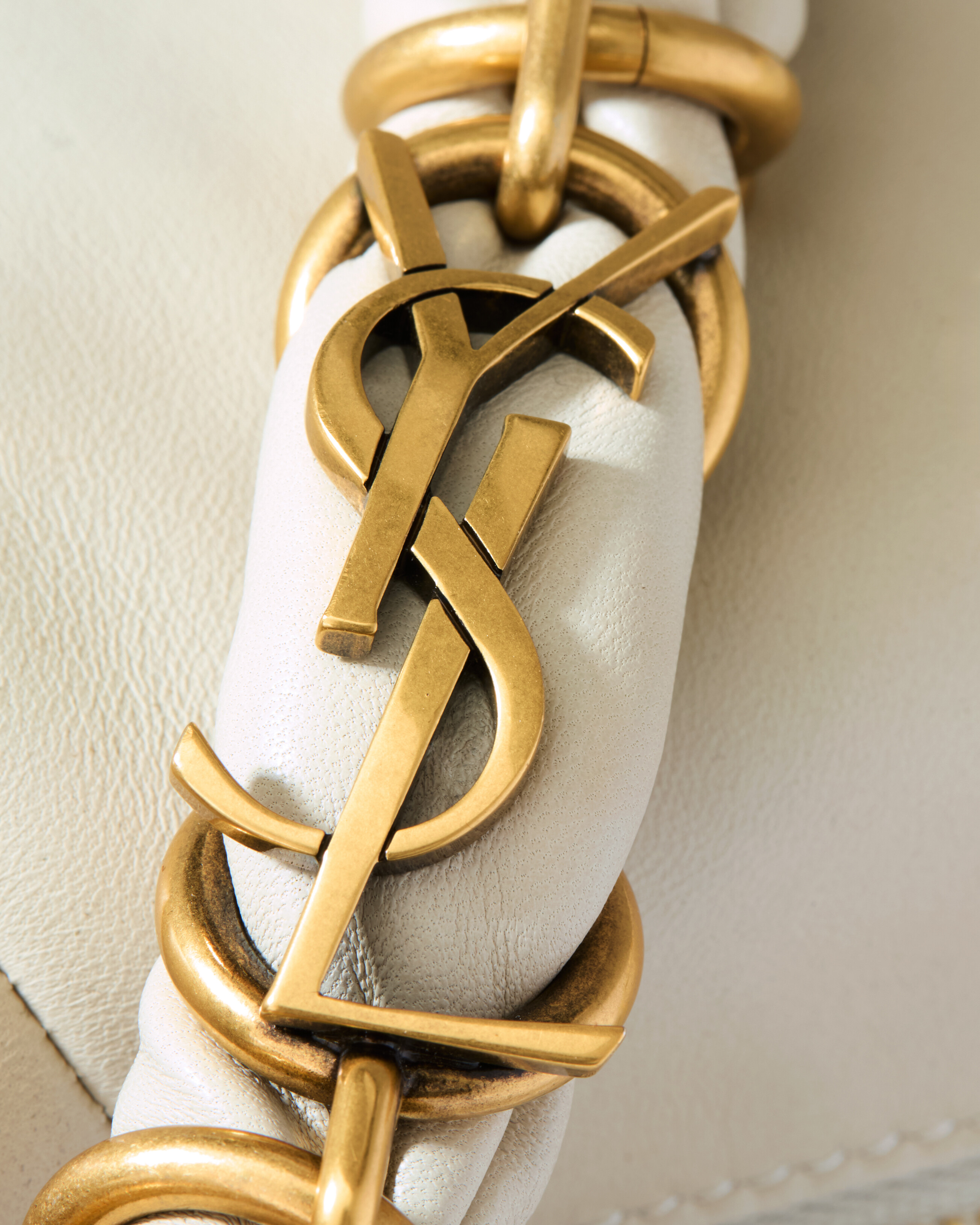 AMALIA small hobo in lambskin