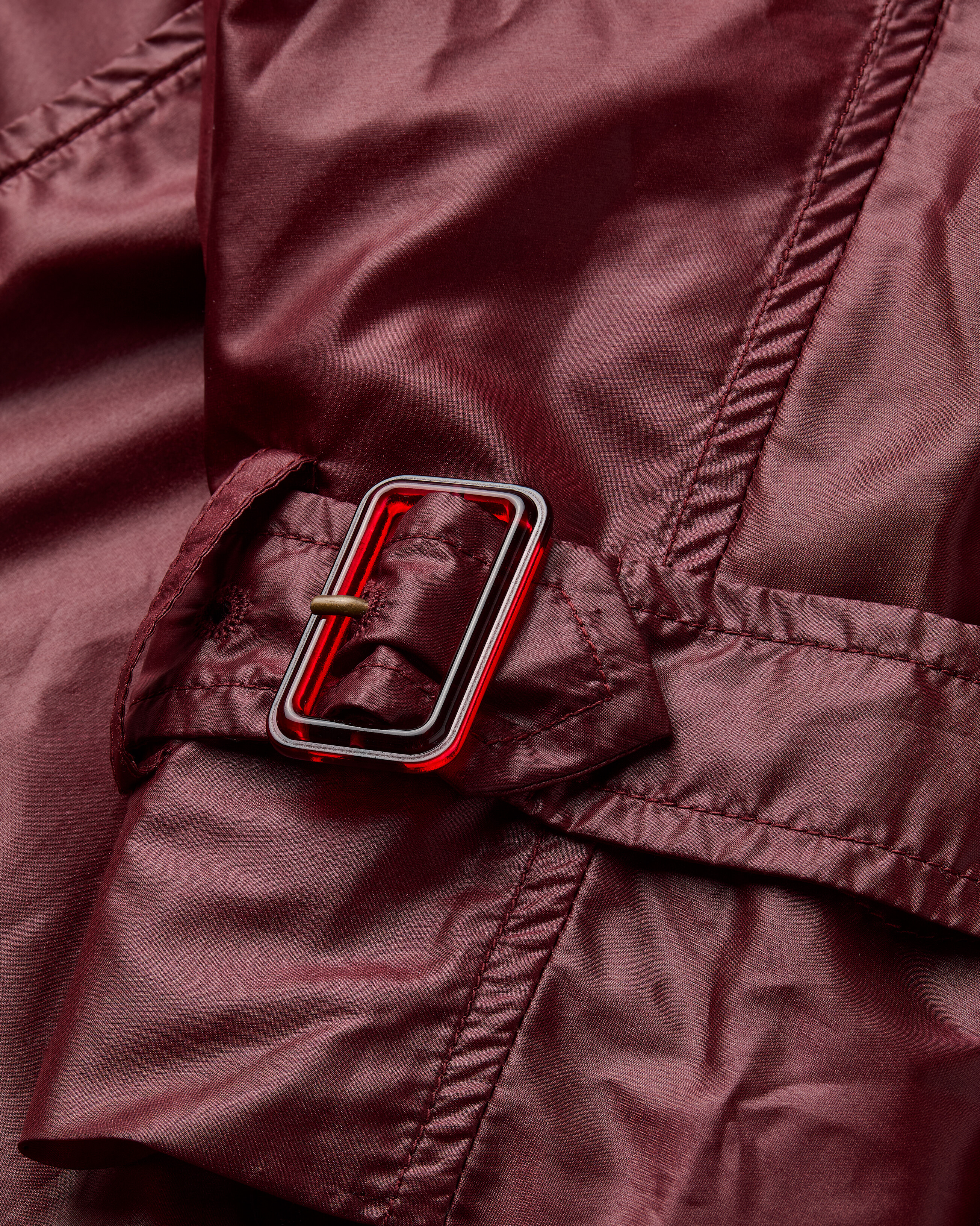 ラヴァリエール トレンチコート（防水性ナイロン）