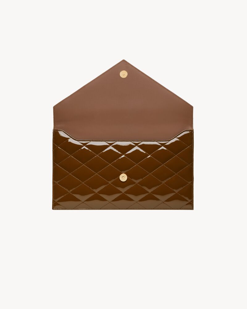 PARIS pouch in patent leather