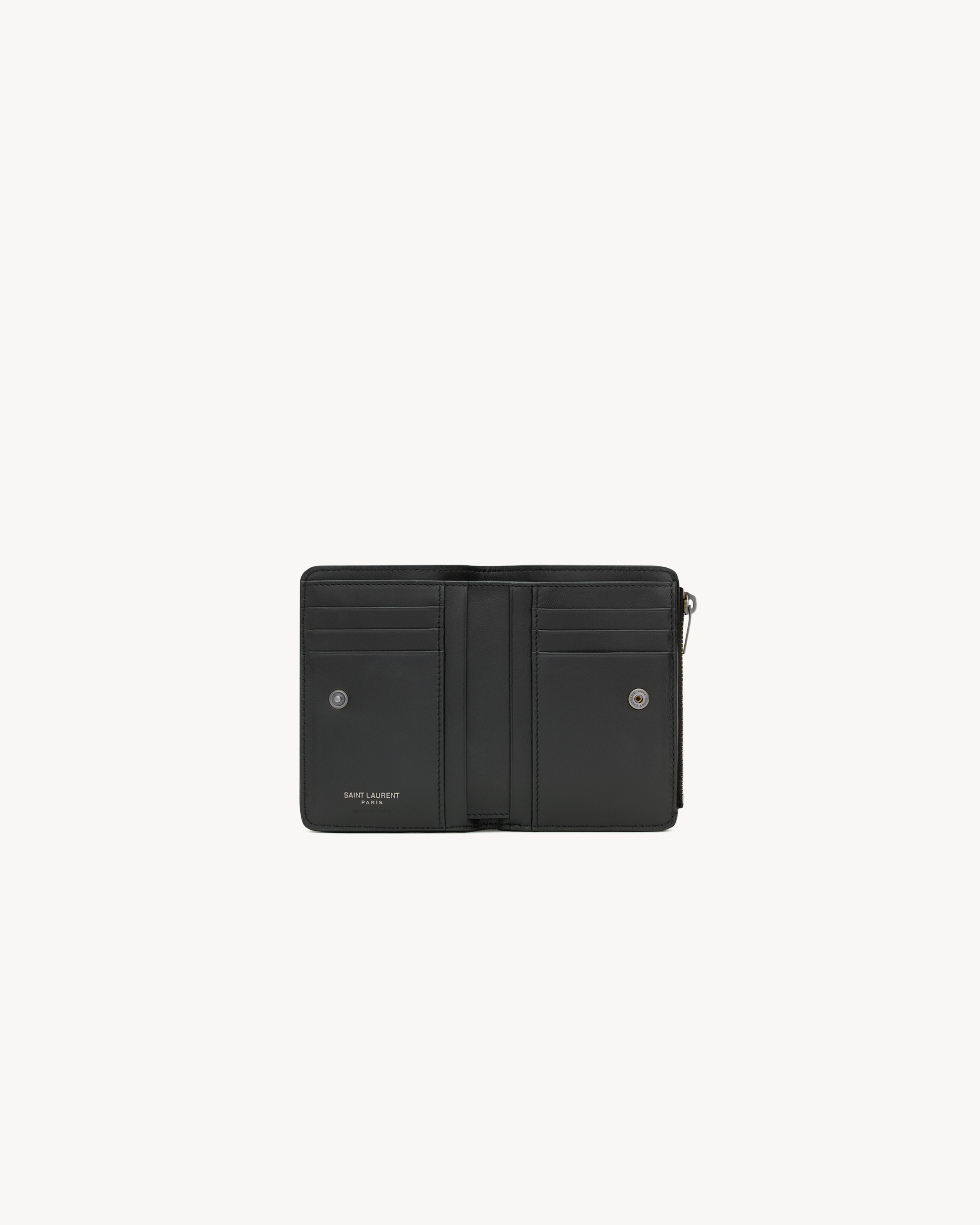 NIKI bi-fold wallet in vintage leather