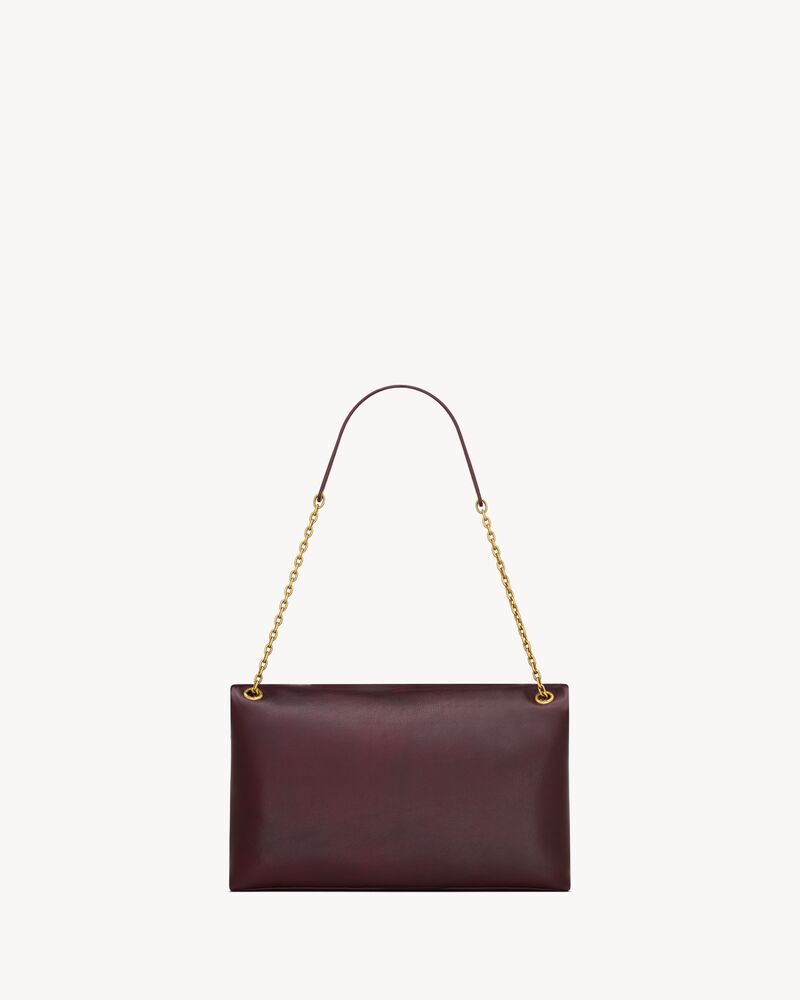 CASSANDRE large pouch on chain in smooth leather