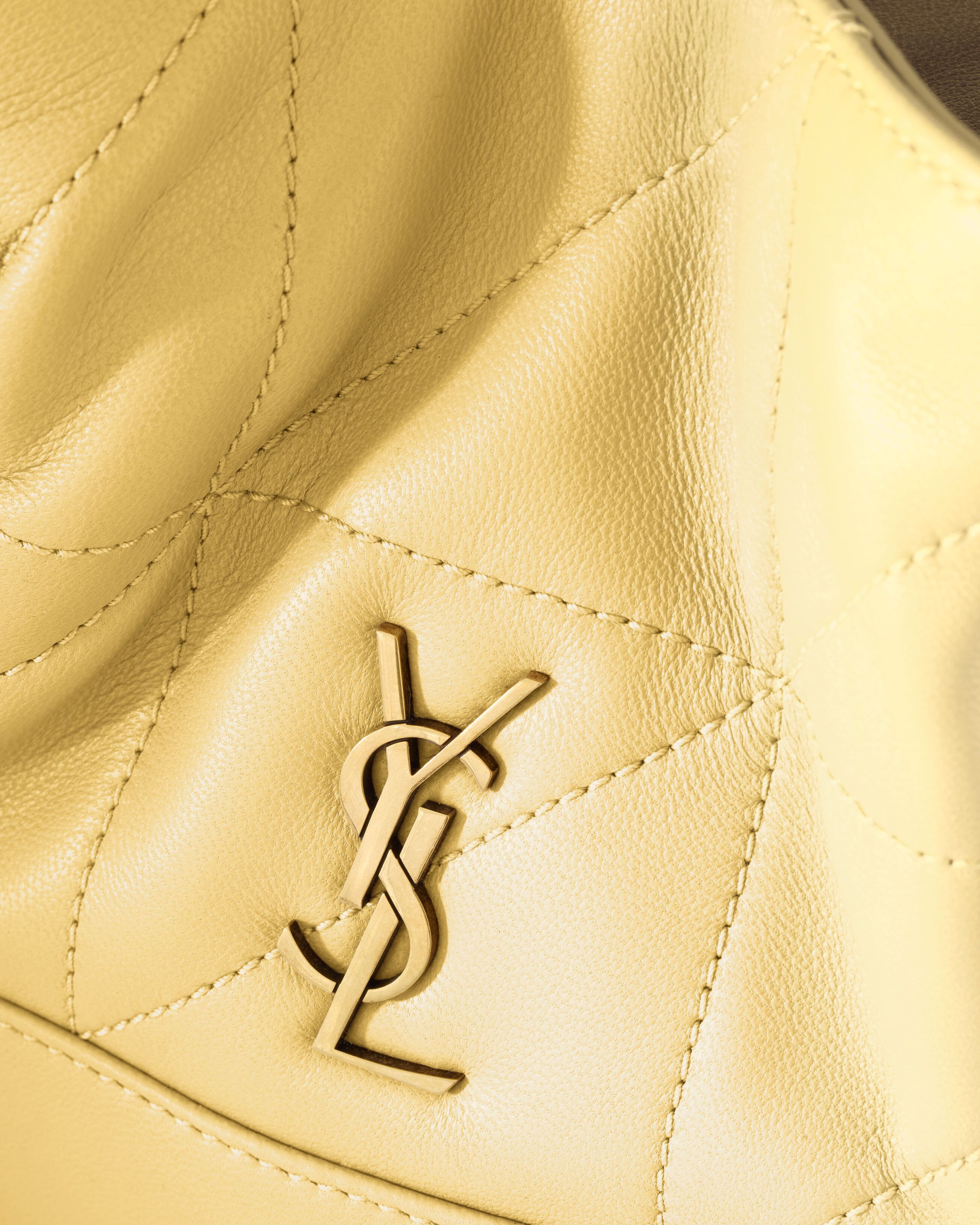 ジェイミー ミニ ショルダーポーチ（ラムスキン）