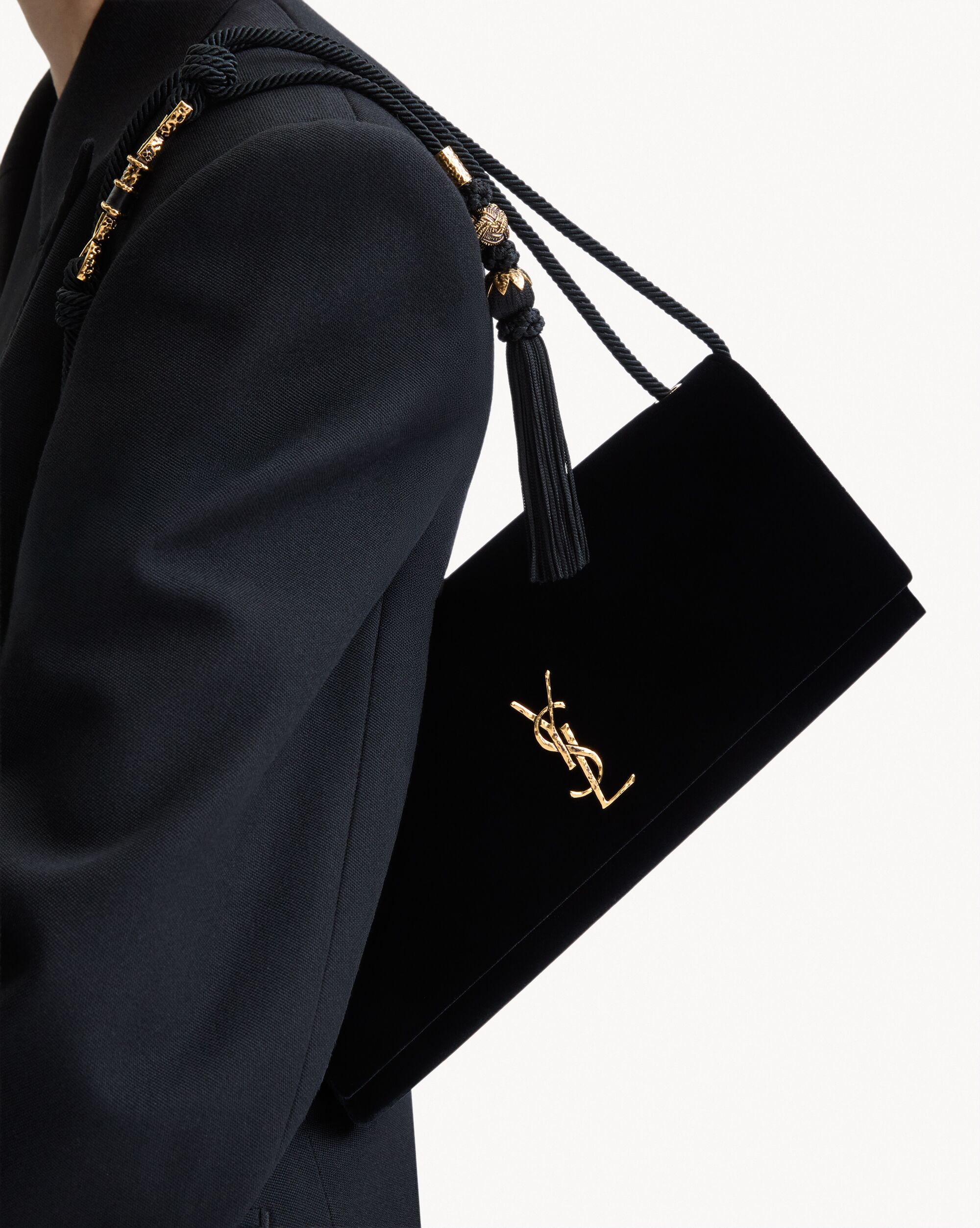 KATE CLUTCH ON CHAIN IN SUEDE