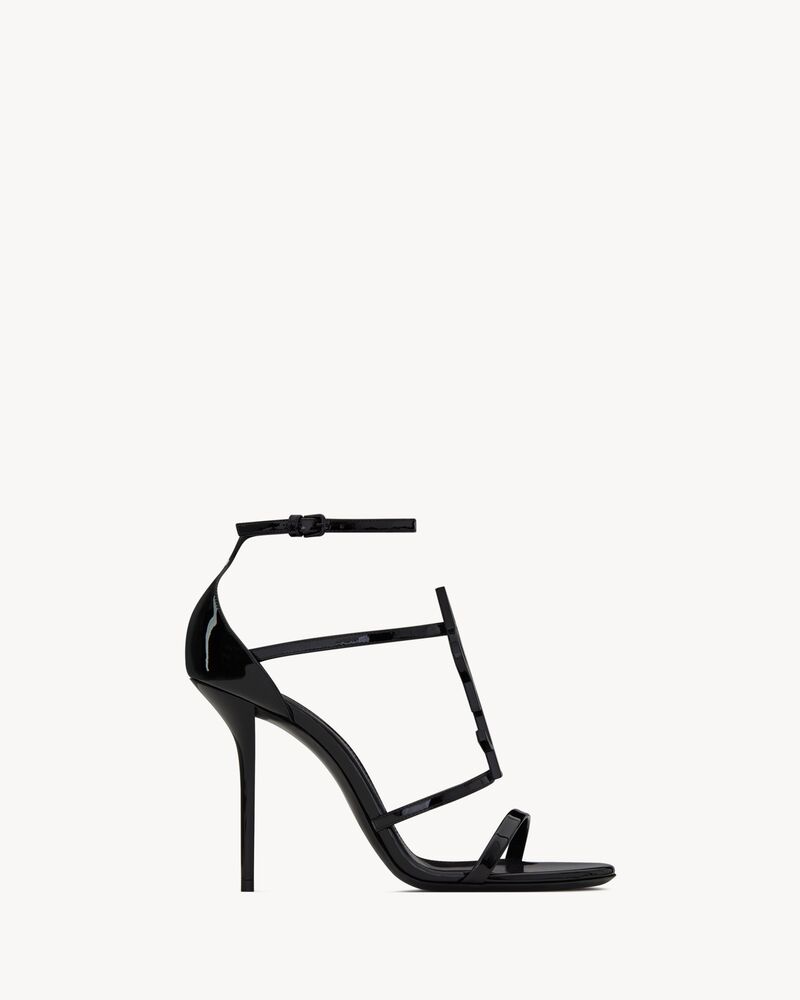 CASSANDRA Sandalen aus Lackleder mit schwarzem Monogramm