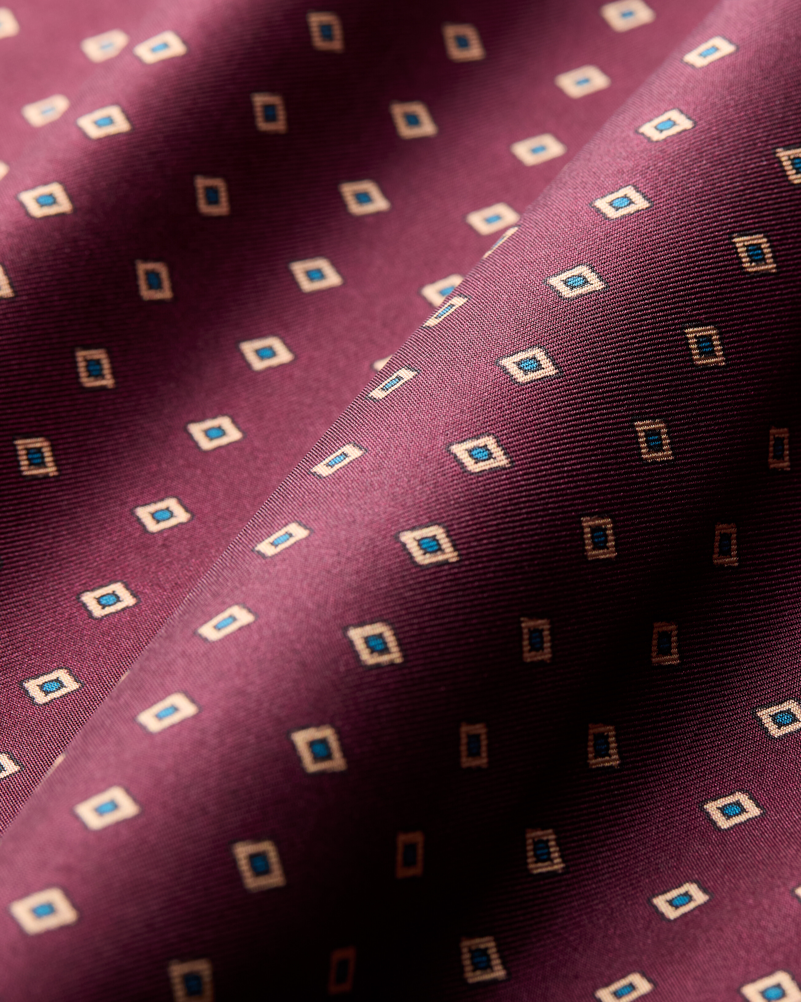 pajama pants in diamond silk satin