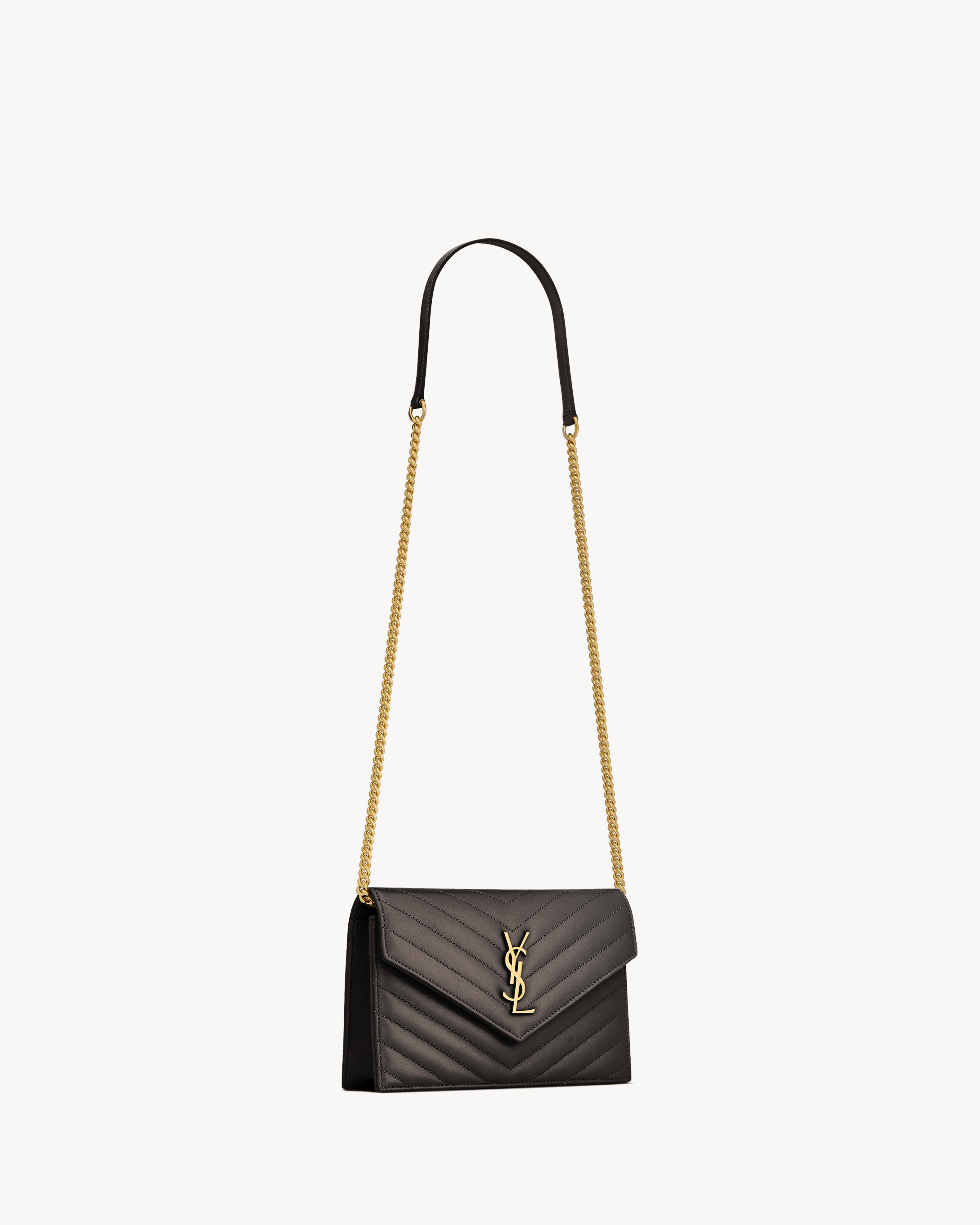 CASSANDRE envelope chain wallet in lambskin