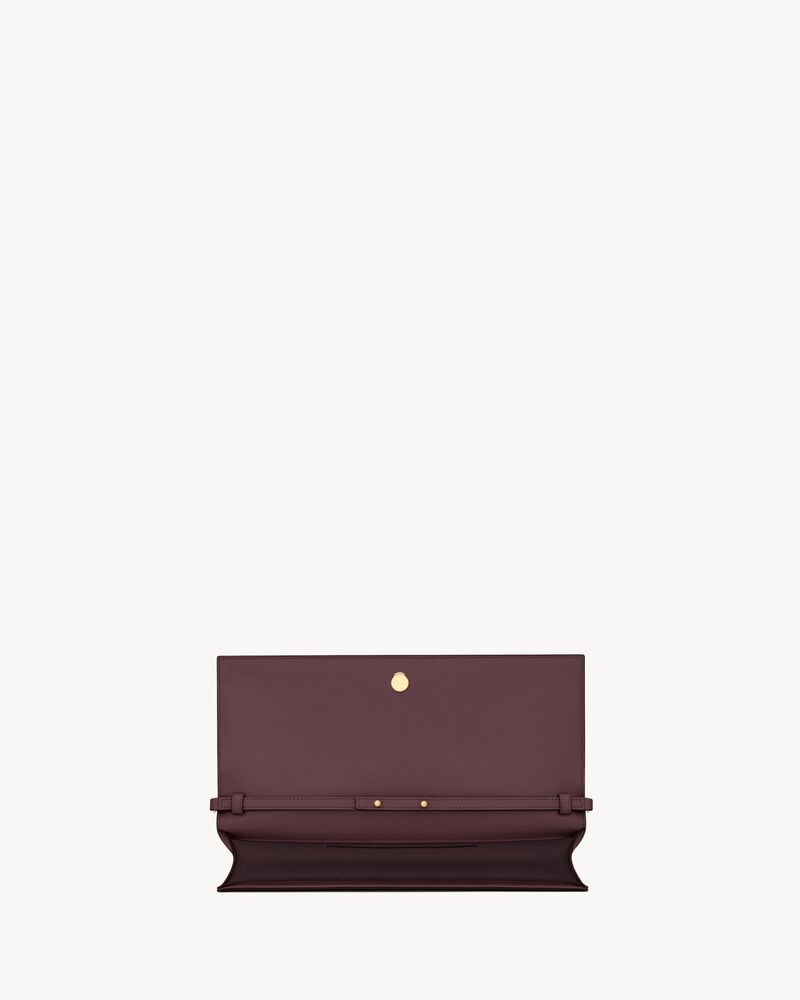 KATE clutch in grain de poudre leather
