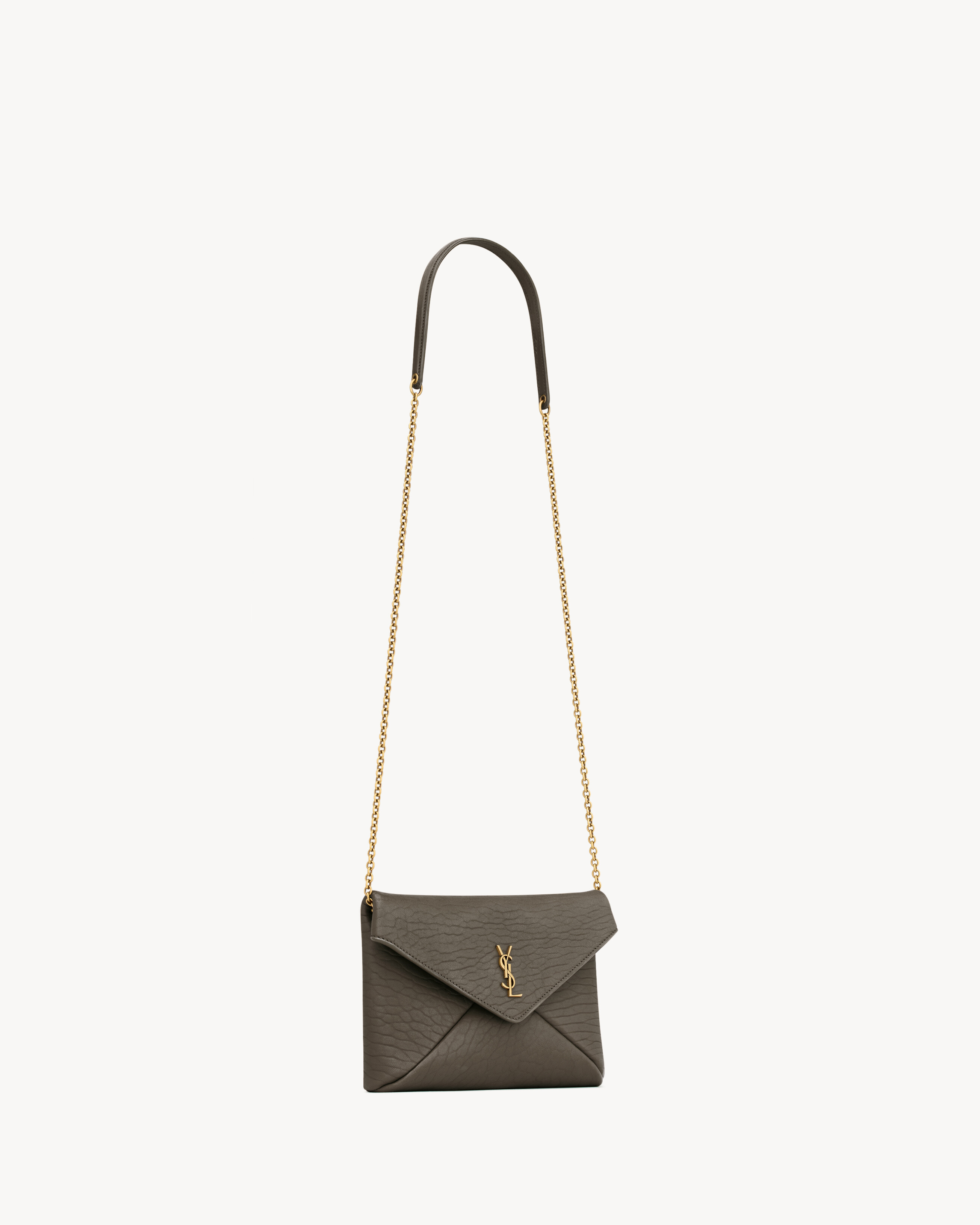 CASSANDRE small chain pouch in lambskin