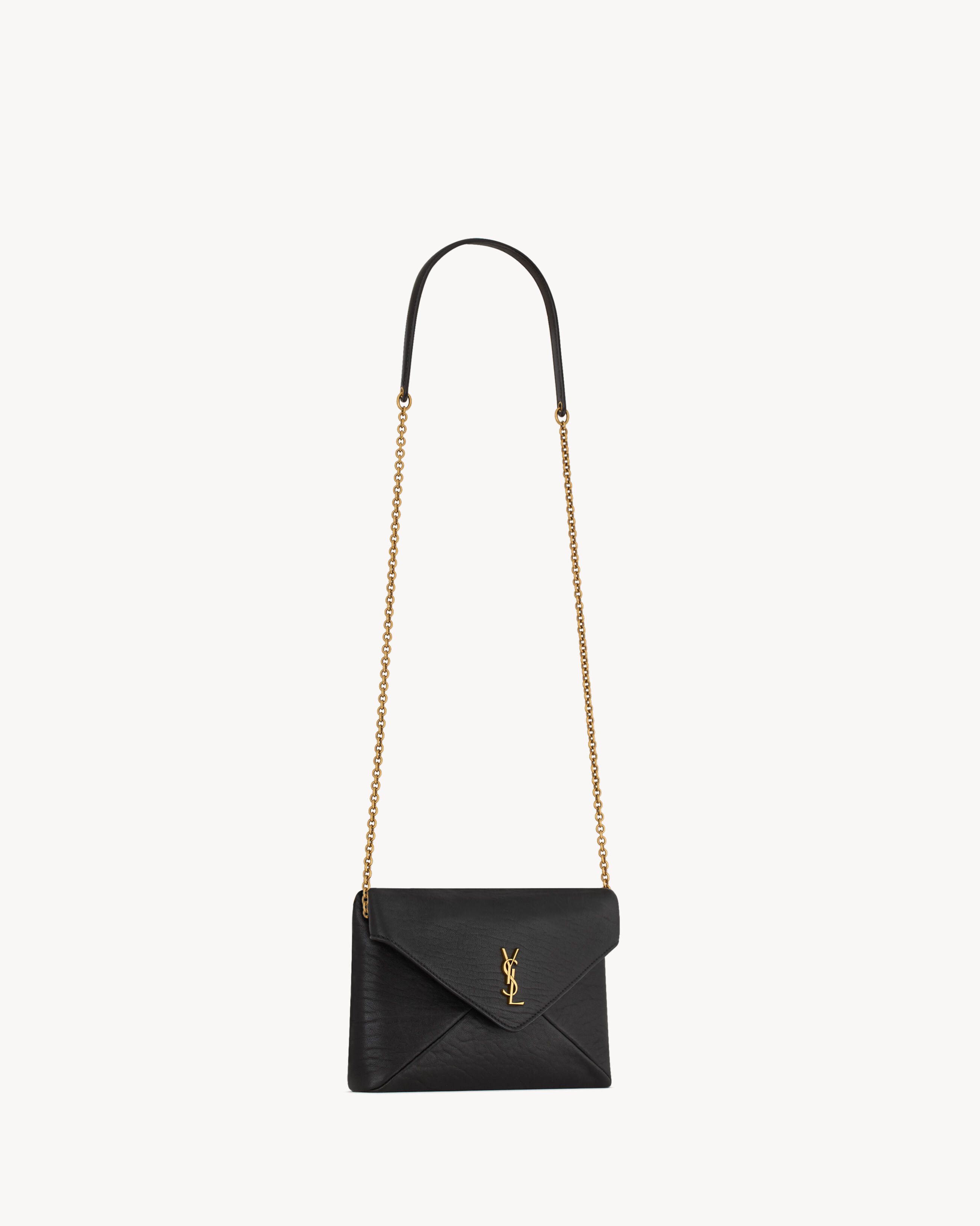 CASSANDRE small chain pouch in lambskin