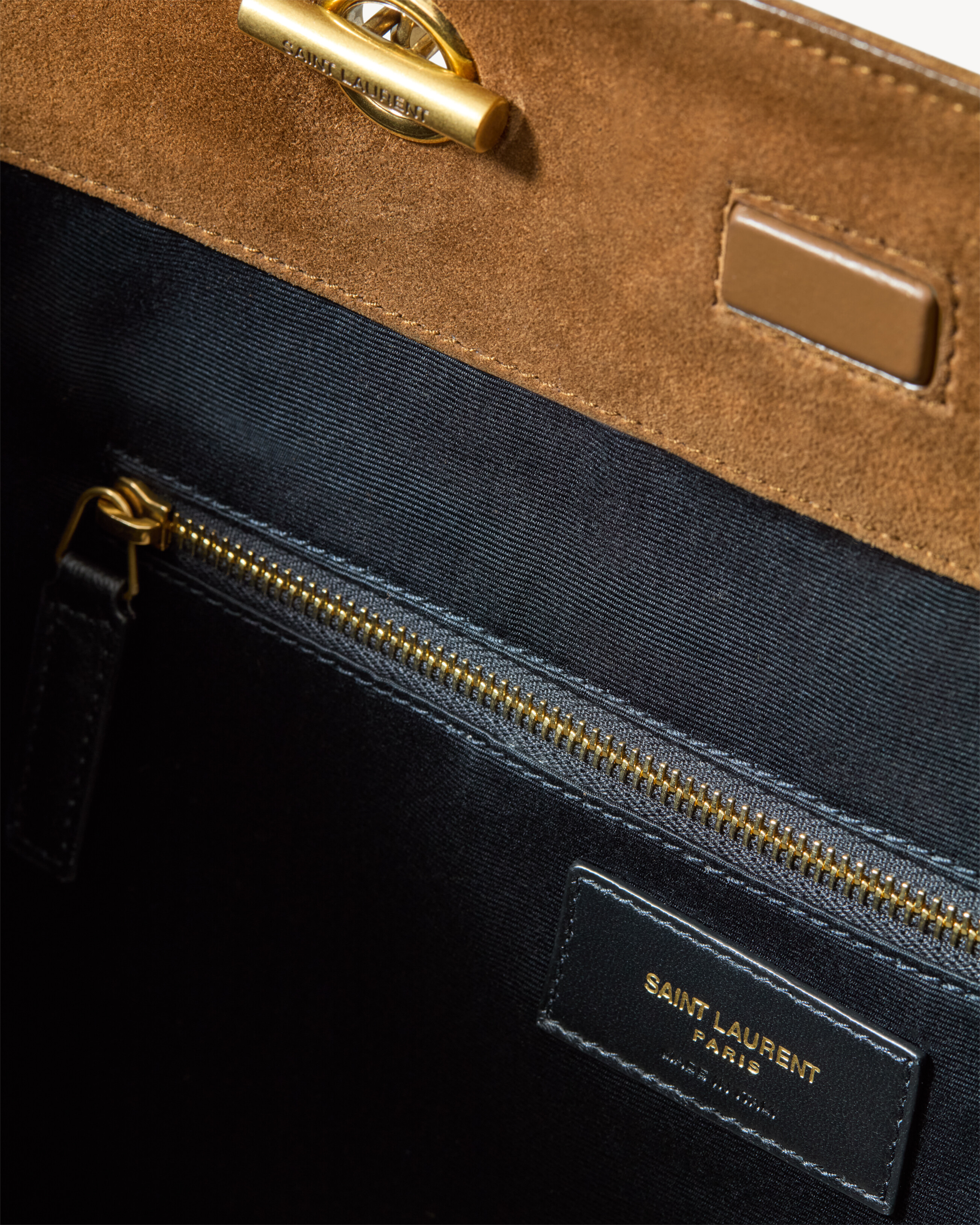 NIKI shopping  in suede