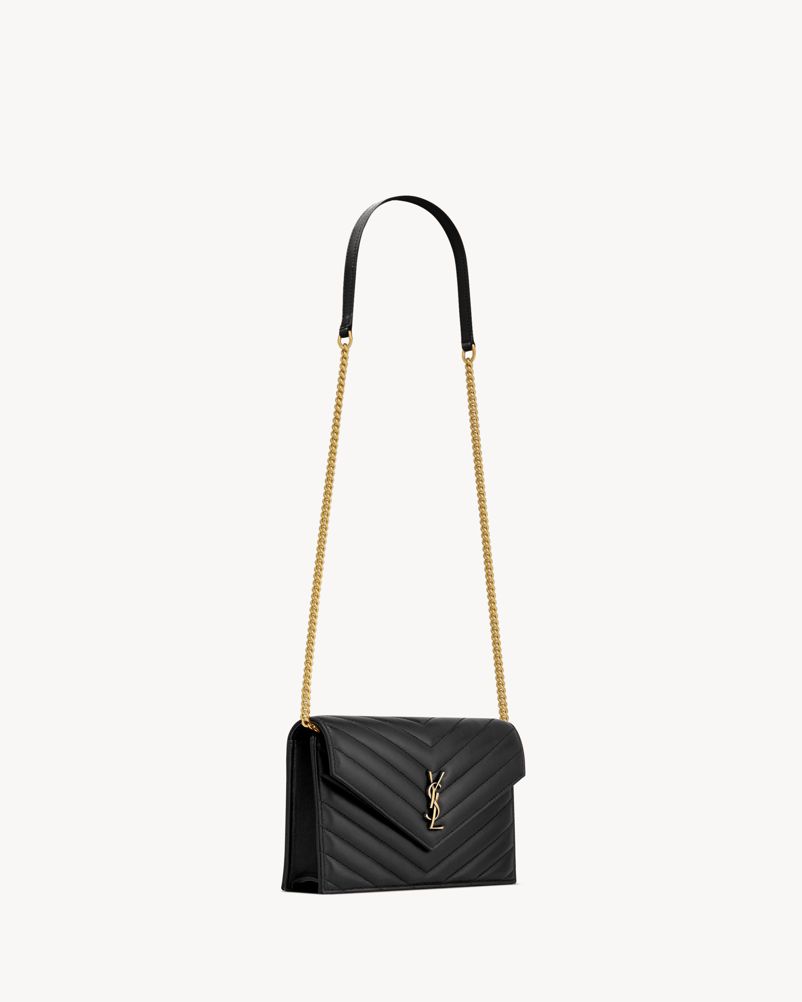 CASSANDRE ENVELOPE CHAIN WALLET IN LAMBSKIN