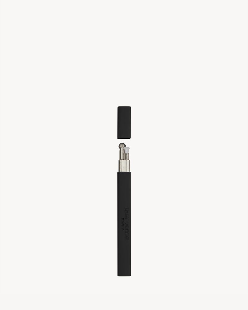 Tsubota Pearl Lighter